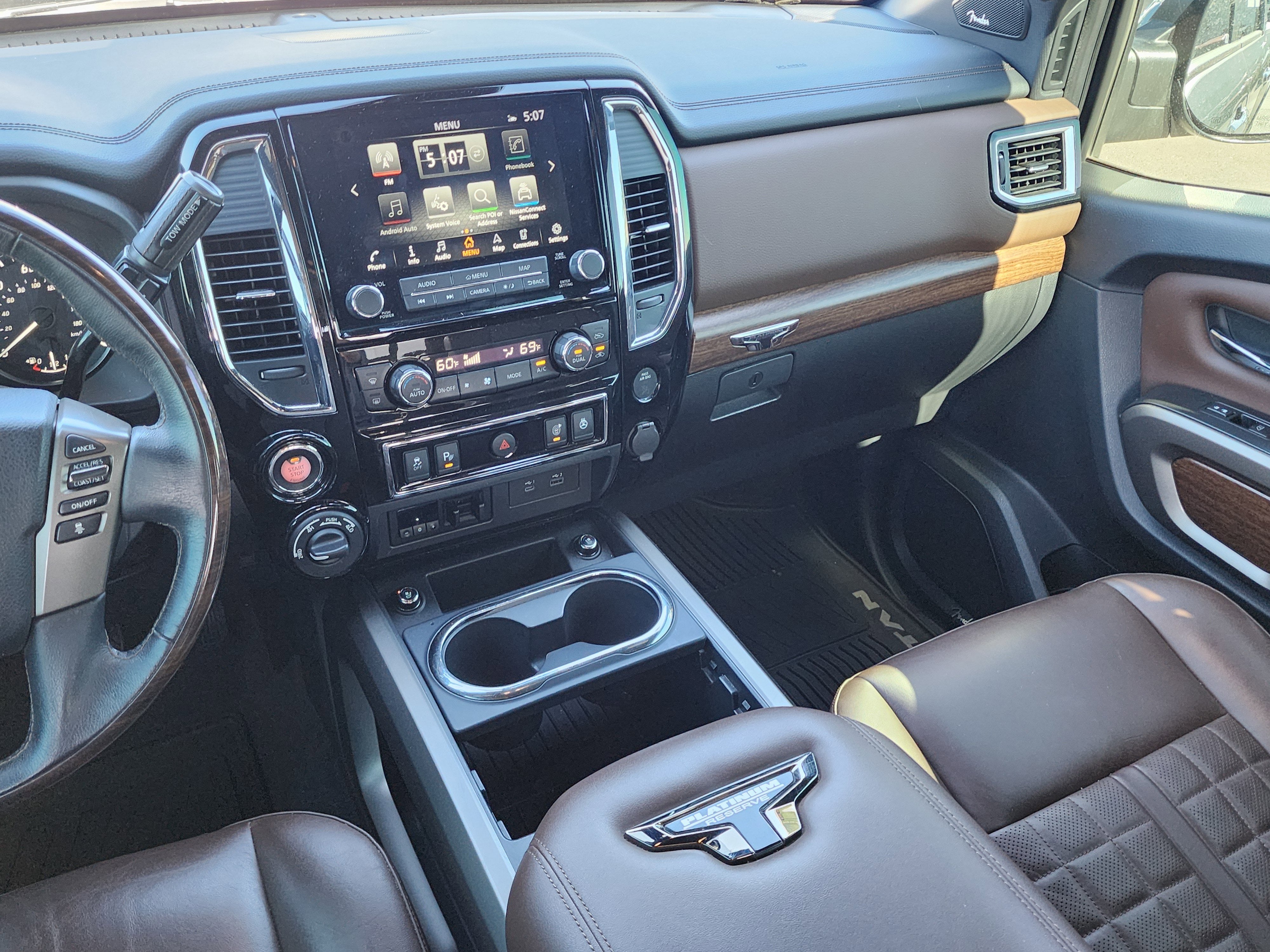 2021 Nissan TITAN Crew Cab Platinum Reserve 4x4
