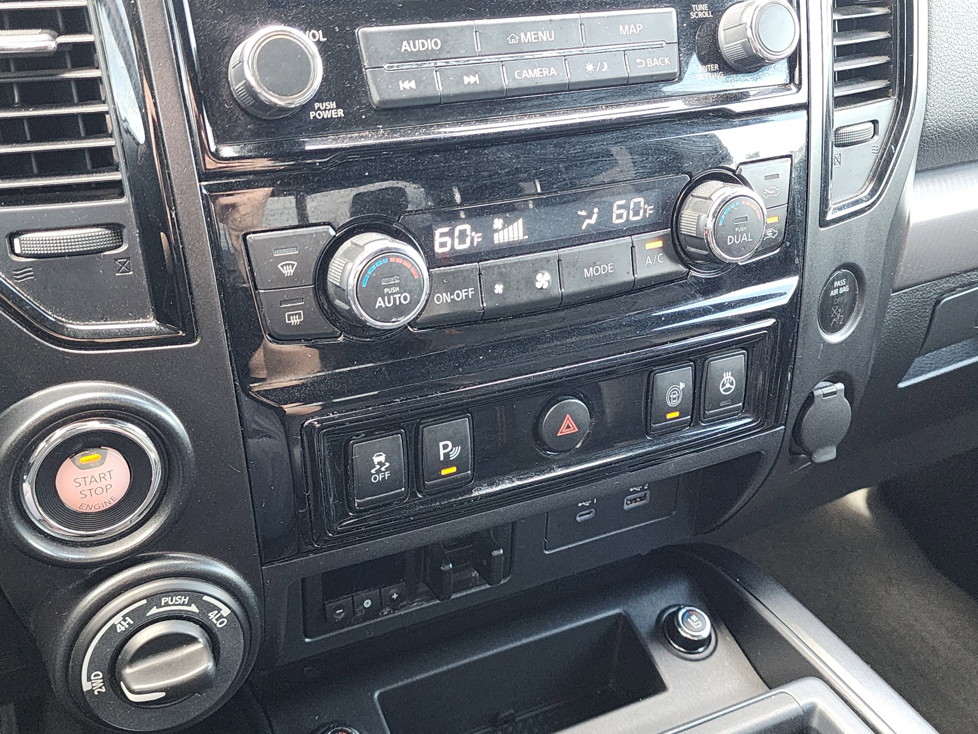 2021 Nissan TITAN Crew Cab PRO-4X 4x4