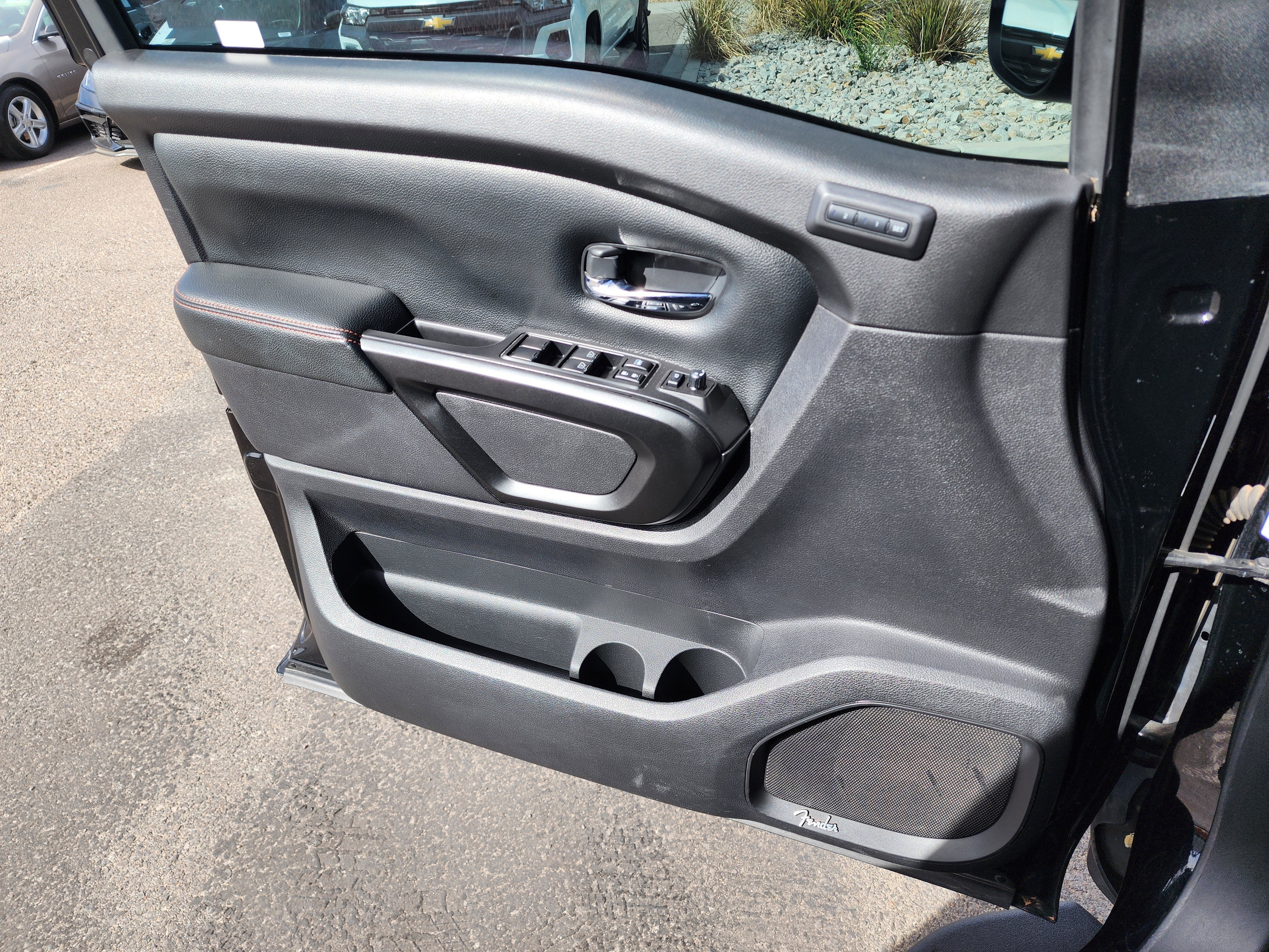 2021 Nissan TITAN Crew Cab PRO-4X 4x4