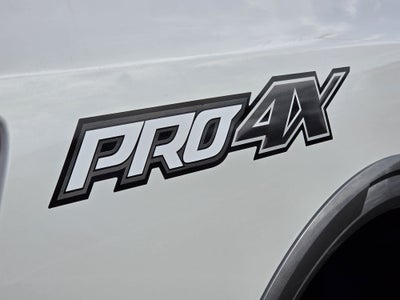 2017 Nissan TITAN XD PRO-4X Diesel