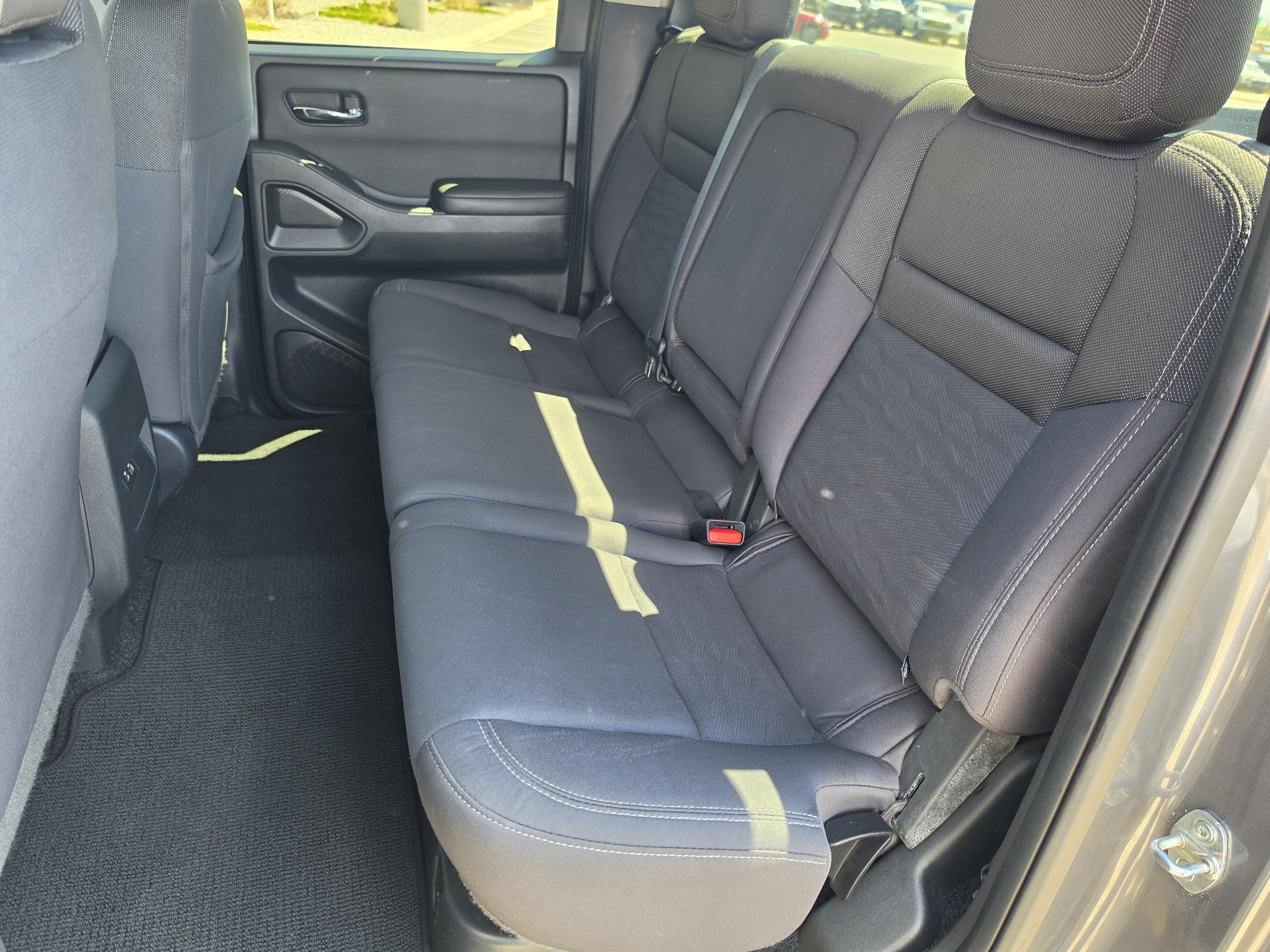 2023 Nissan Frontier Crew Cab SV 4x4