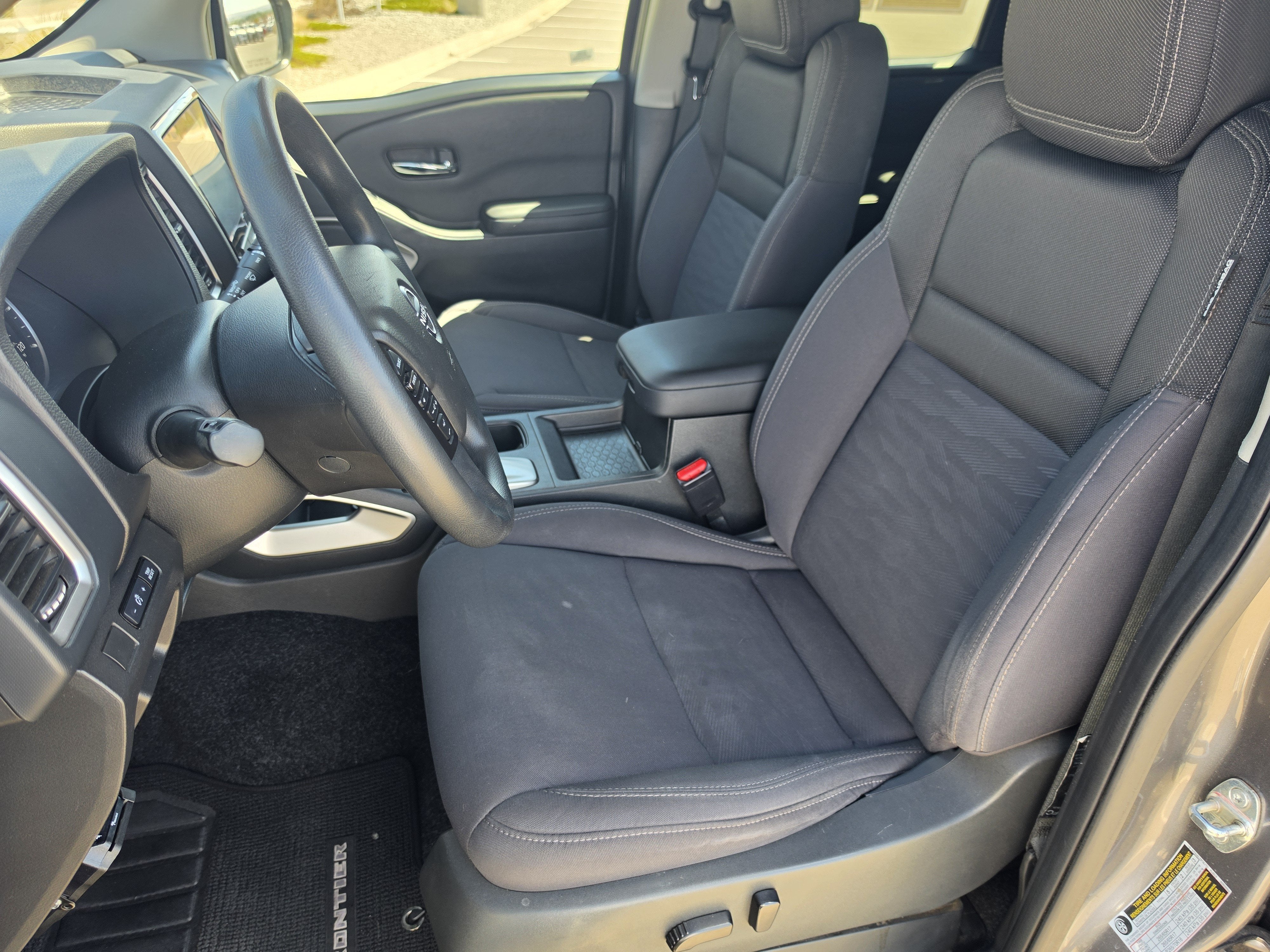 2023 Nissan Frontier Crew Cab SV 4x4
