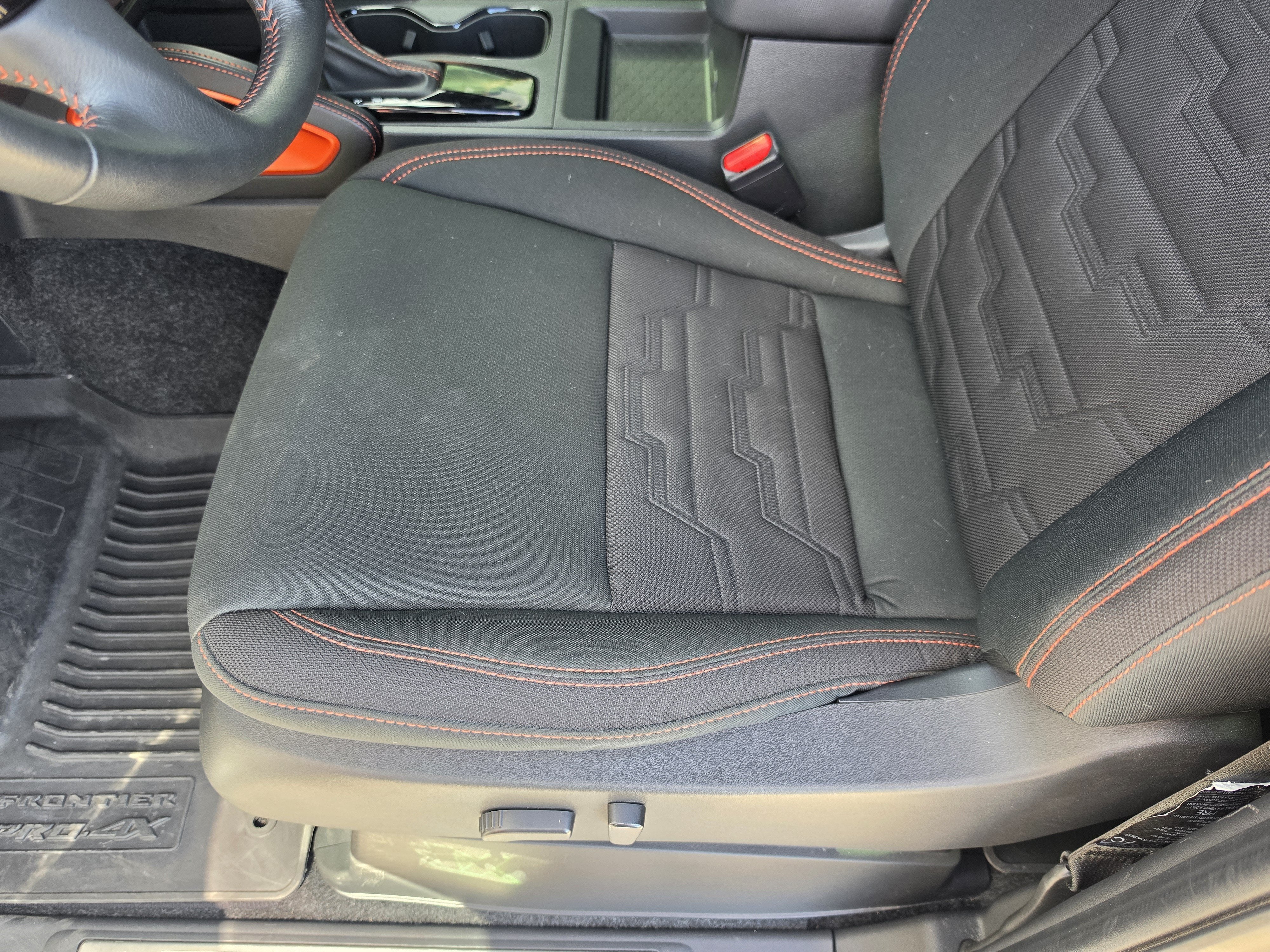 2023 Nissan Frontier Crew Cab PRO-4X 4x4