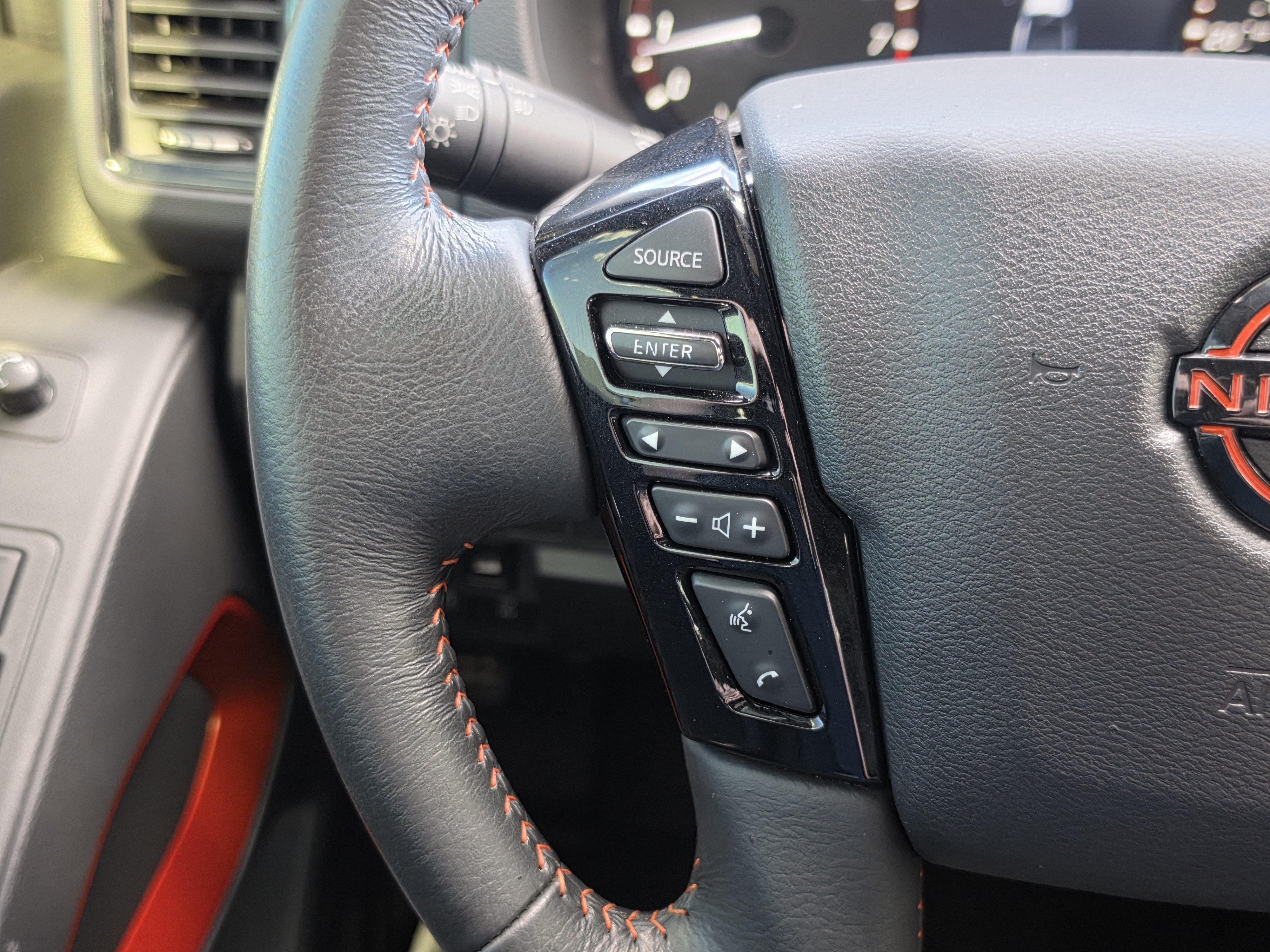 2023 Nissan Frontier Crew Cab PRO-4X 4x4