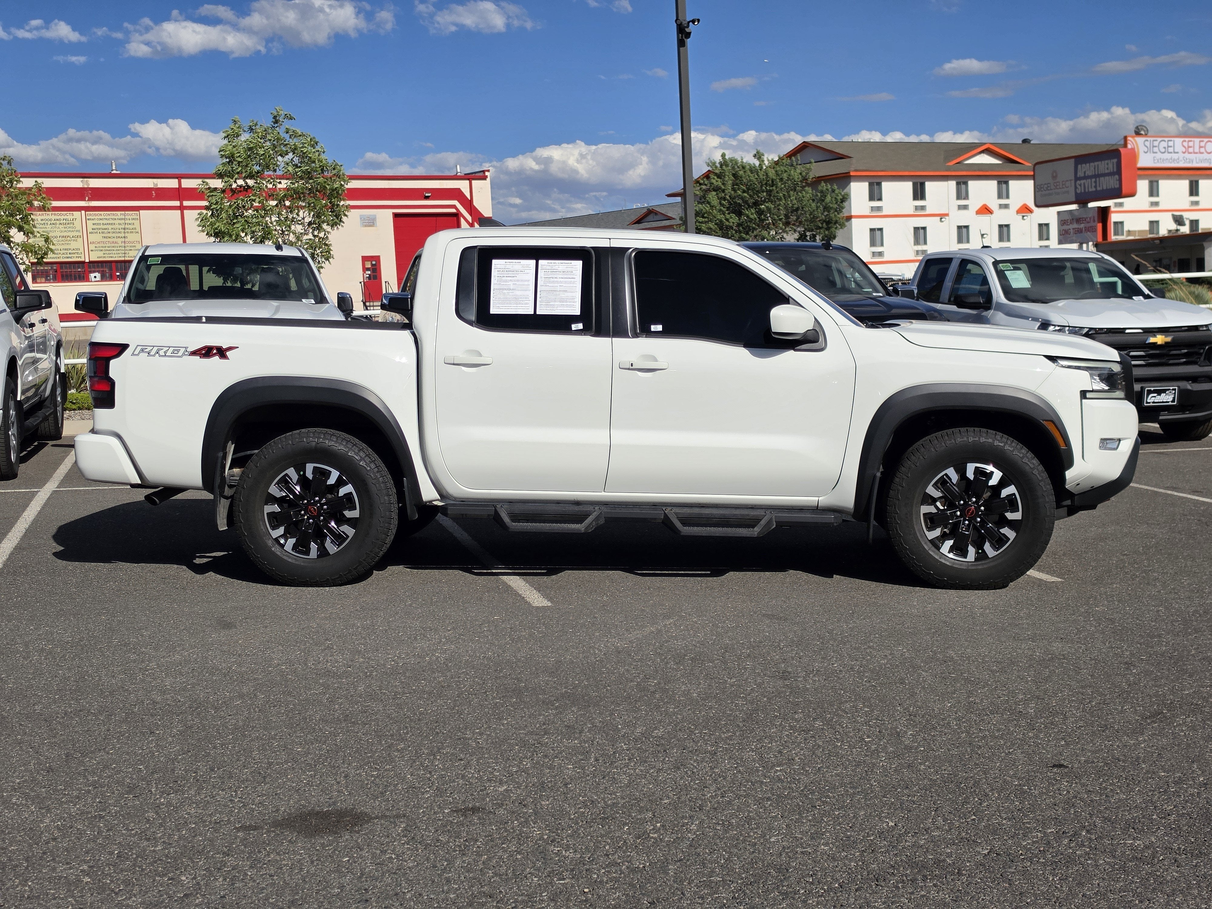 2023 Nissan Frontier Crew Cab PRO-4X 4x4