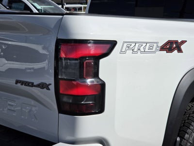 2023 Nissan Frontier Crew Cab PRO-4X 4x4