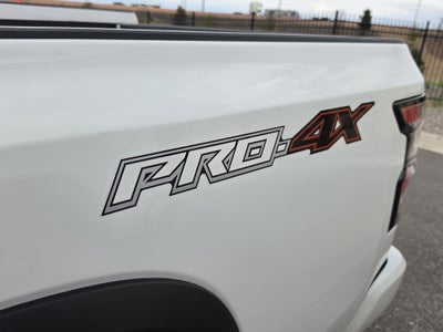 2024 Nissan Frontier Crew Cab PRO-4X 4x4