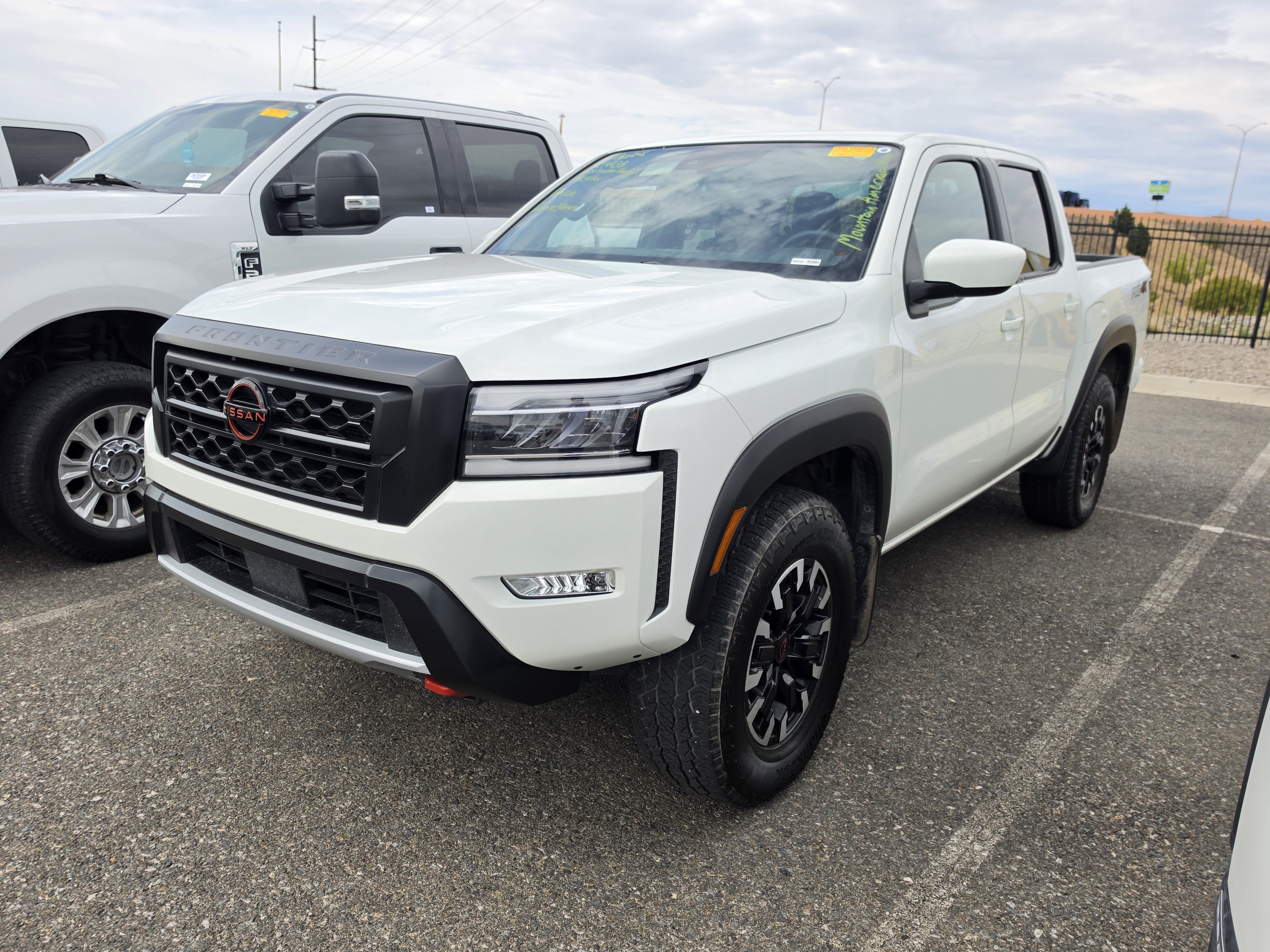 2024 Nissan Frontier Crew Cab PRO-4X 4x4