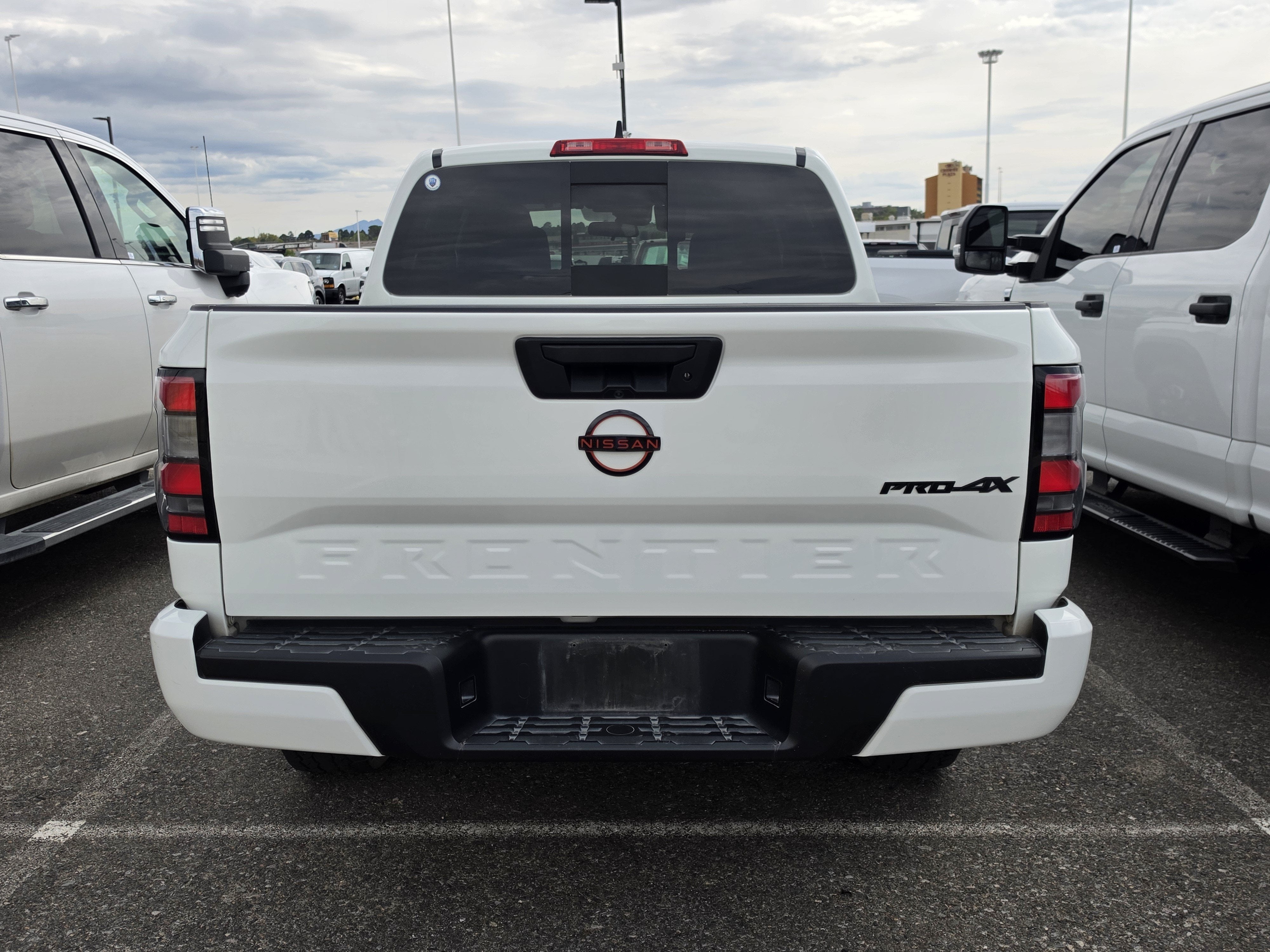 2024 Nissan Frontier Crew Cab PRO-4X 4x4