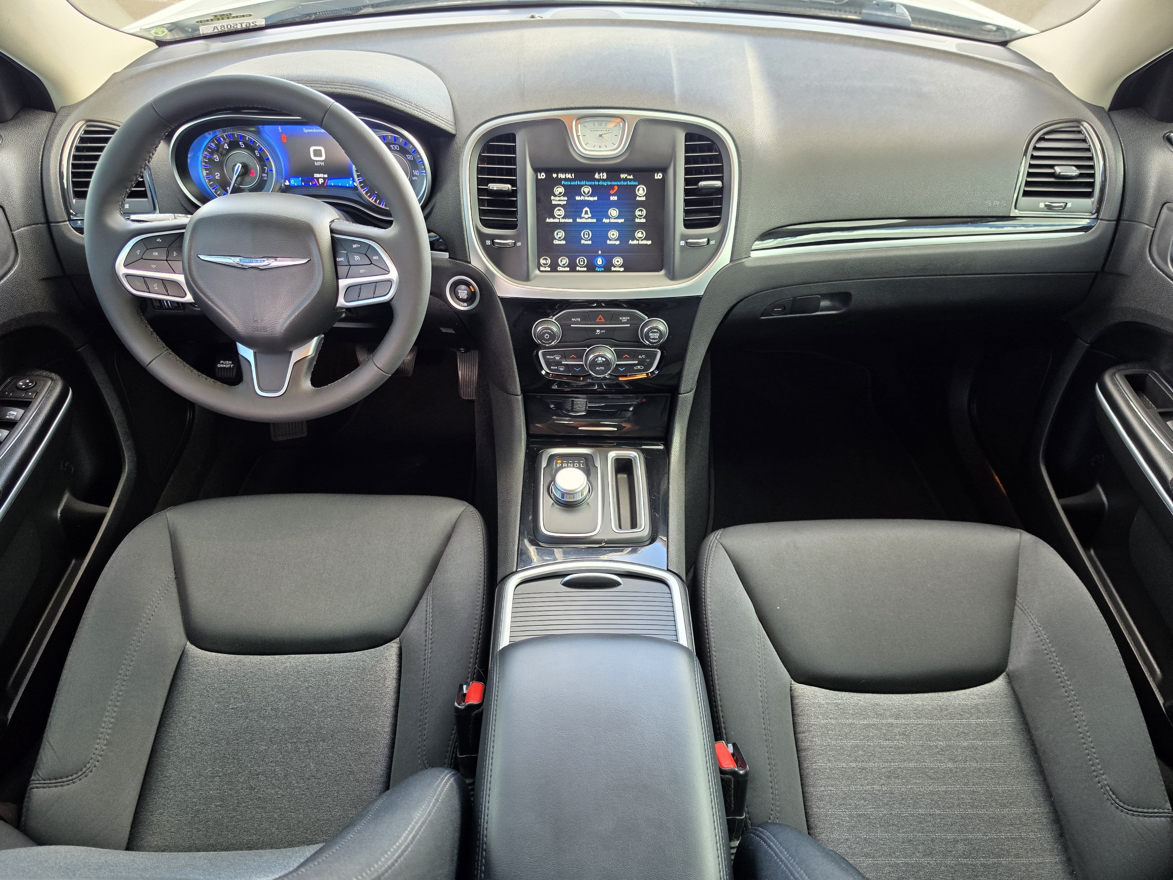 2023 Chrysler 300 Touring