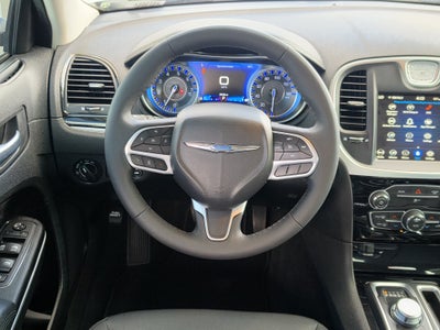 2023 Chrysler 300 Touring