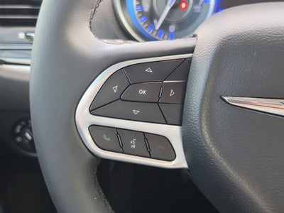 2023 Chrysler 300 Touring