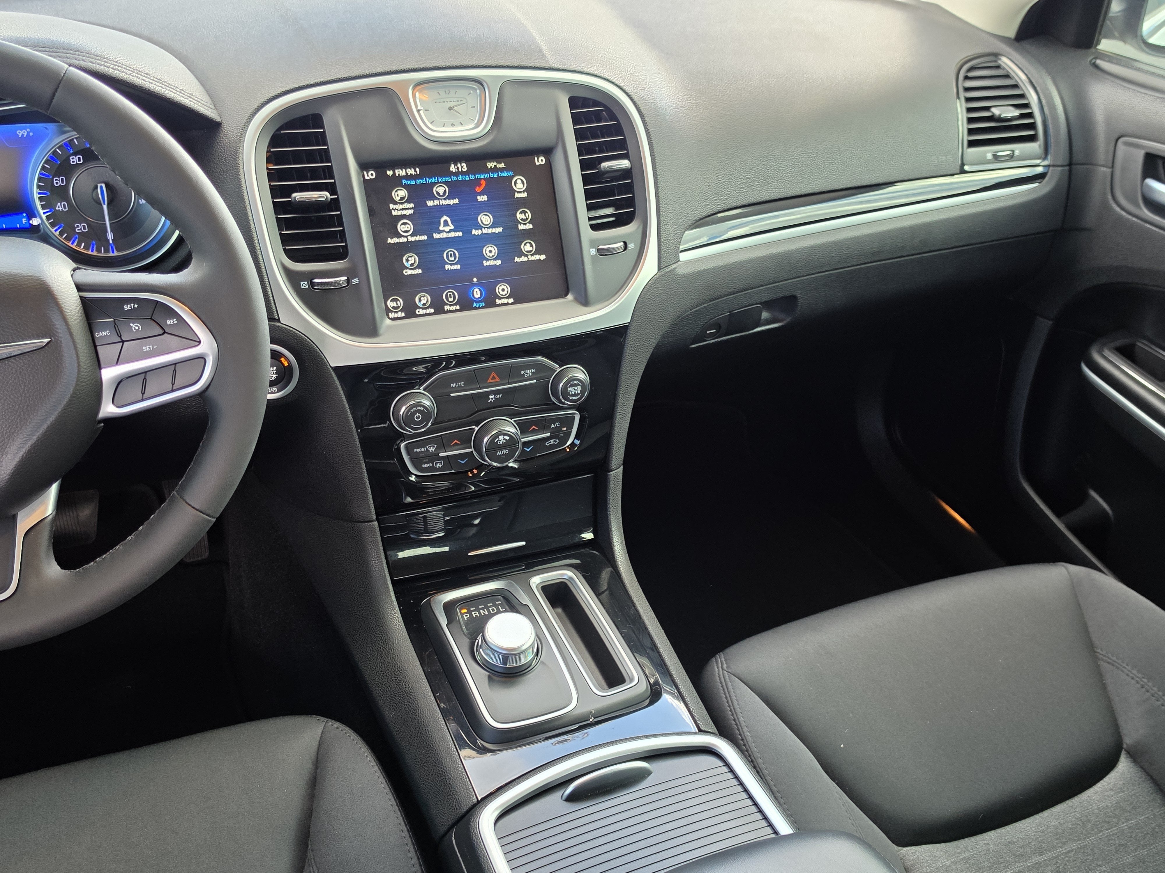 2023 Chrysler 300 Touring