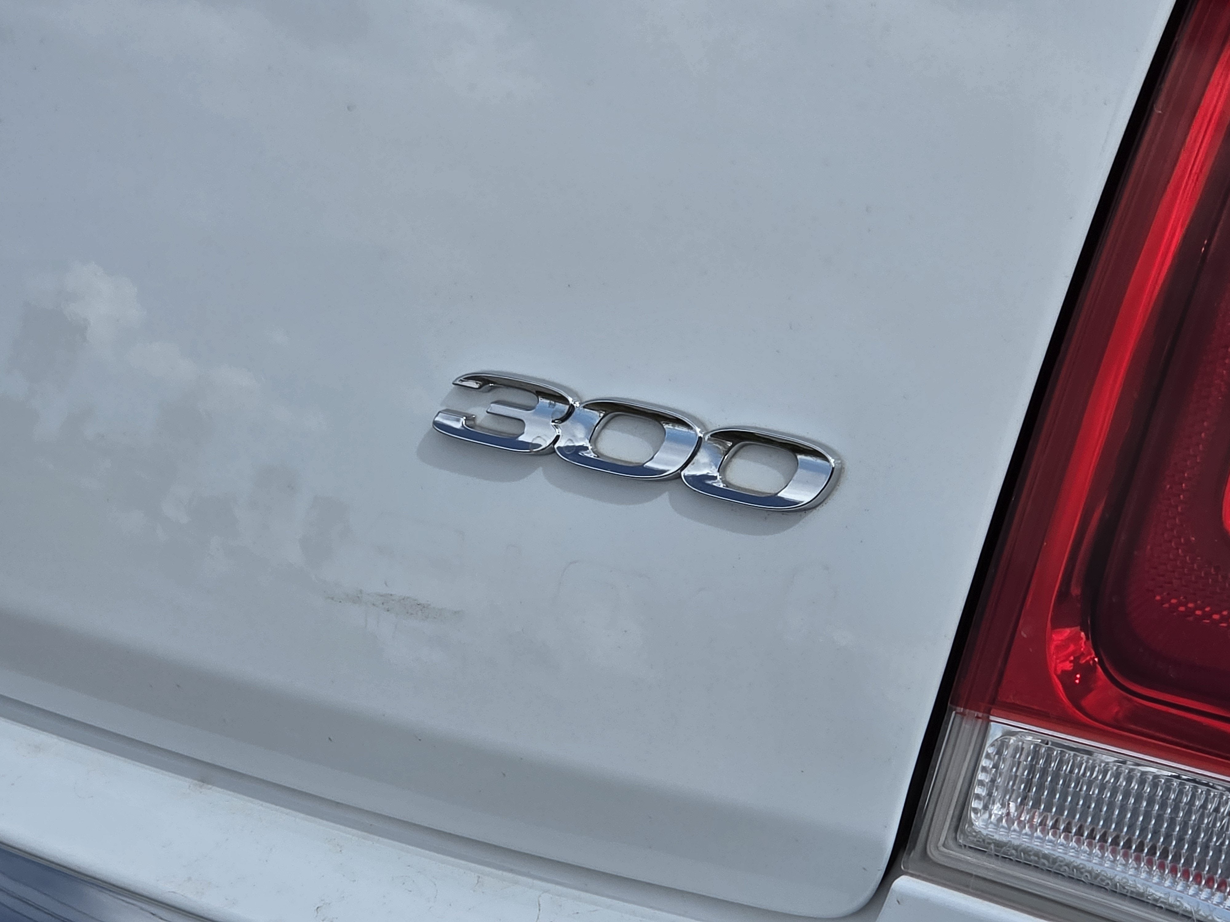 2023 Chrysler 300 Touring