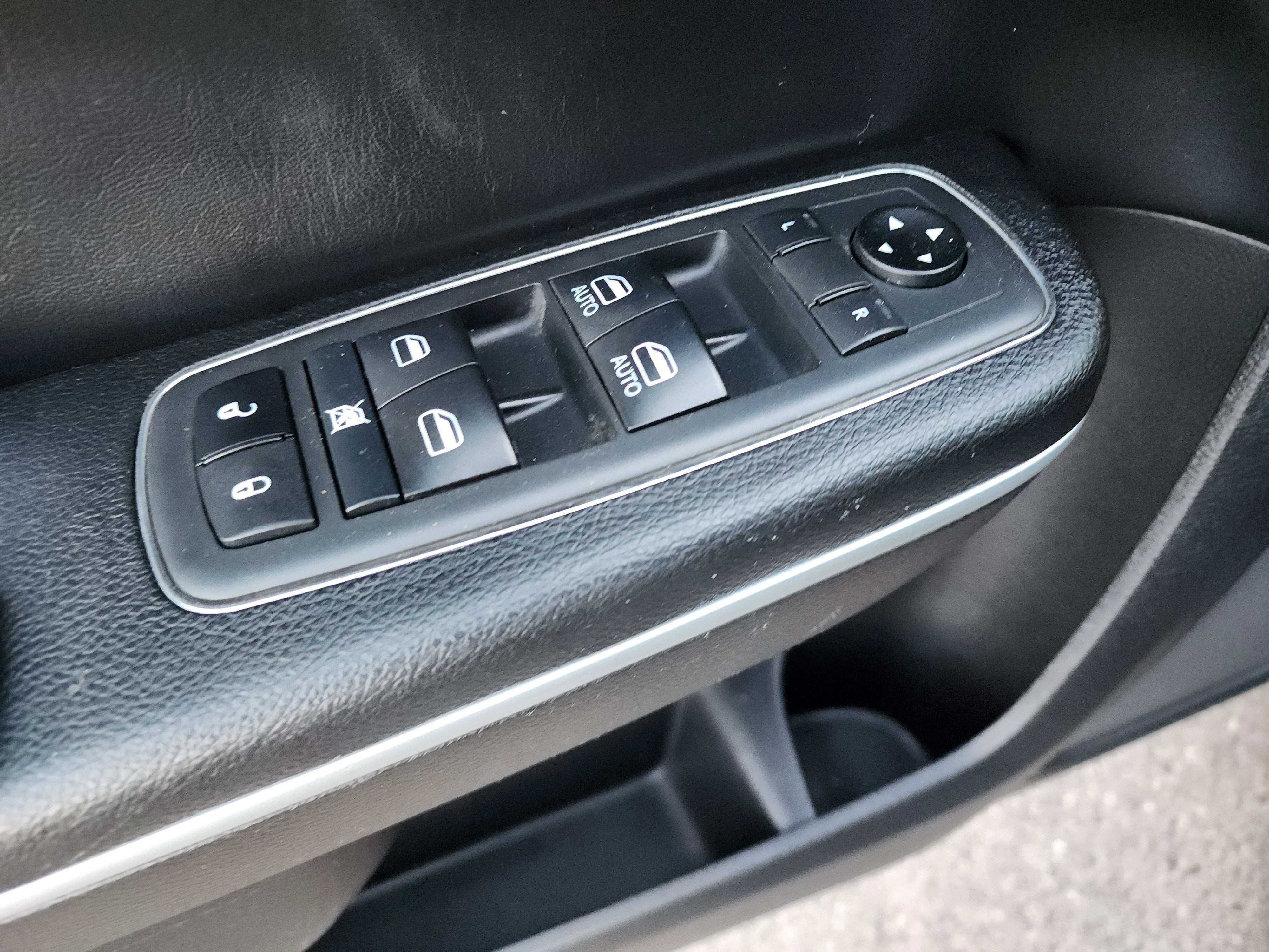 2021 Chrysler 300 300S