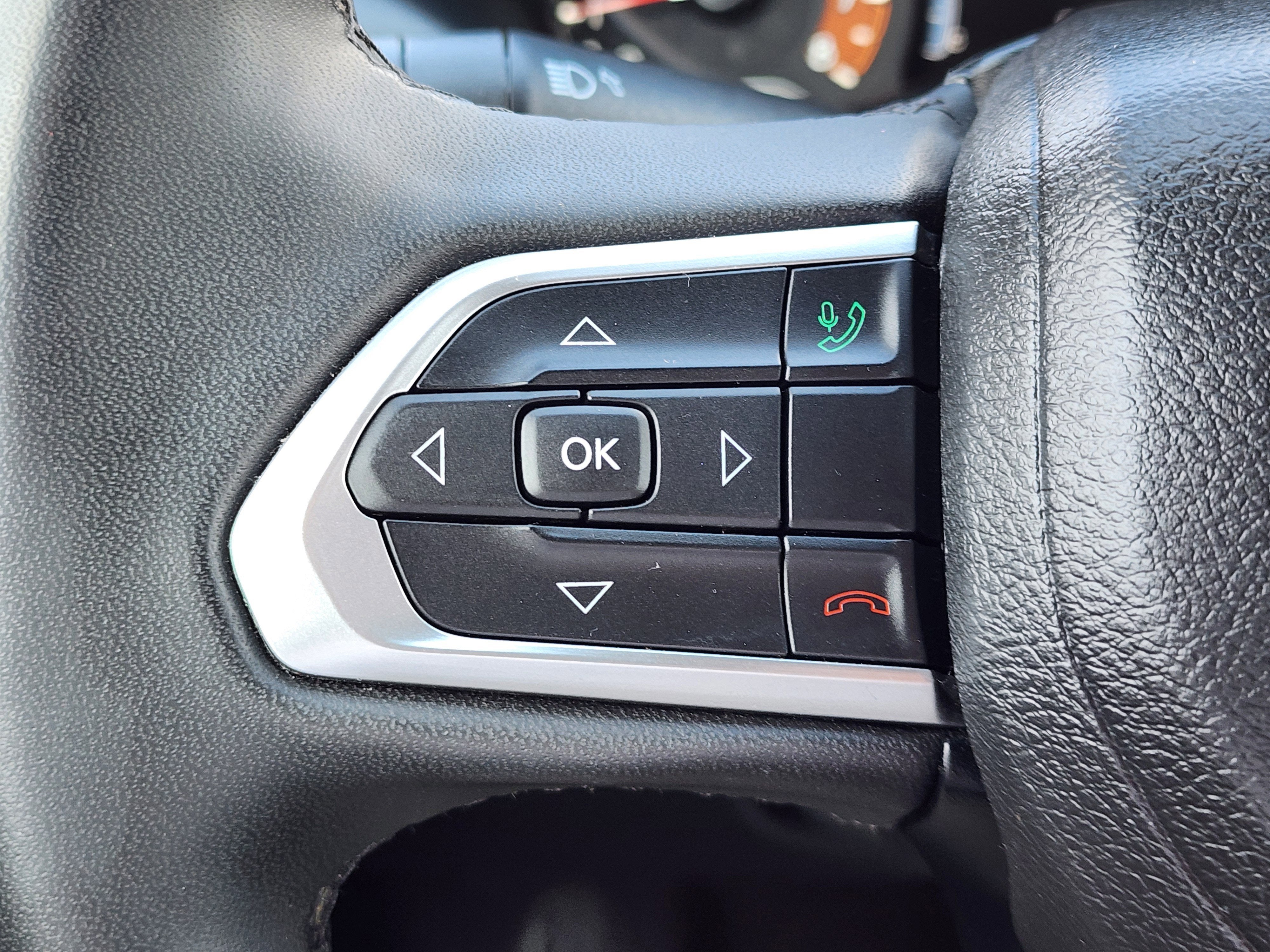 2023 Jeep Compass (RED) Edition