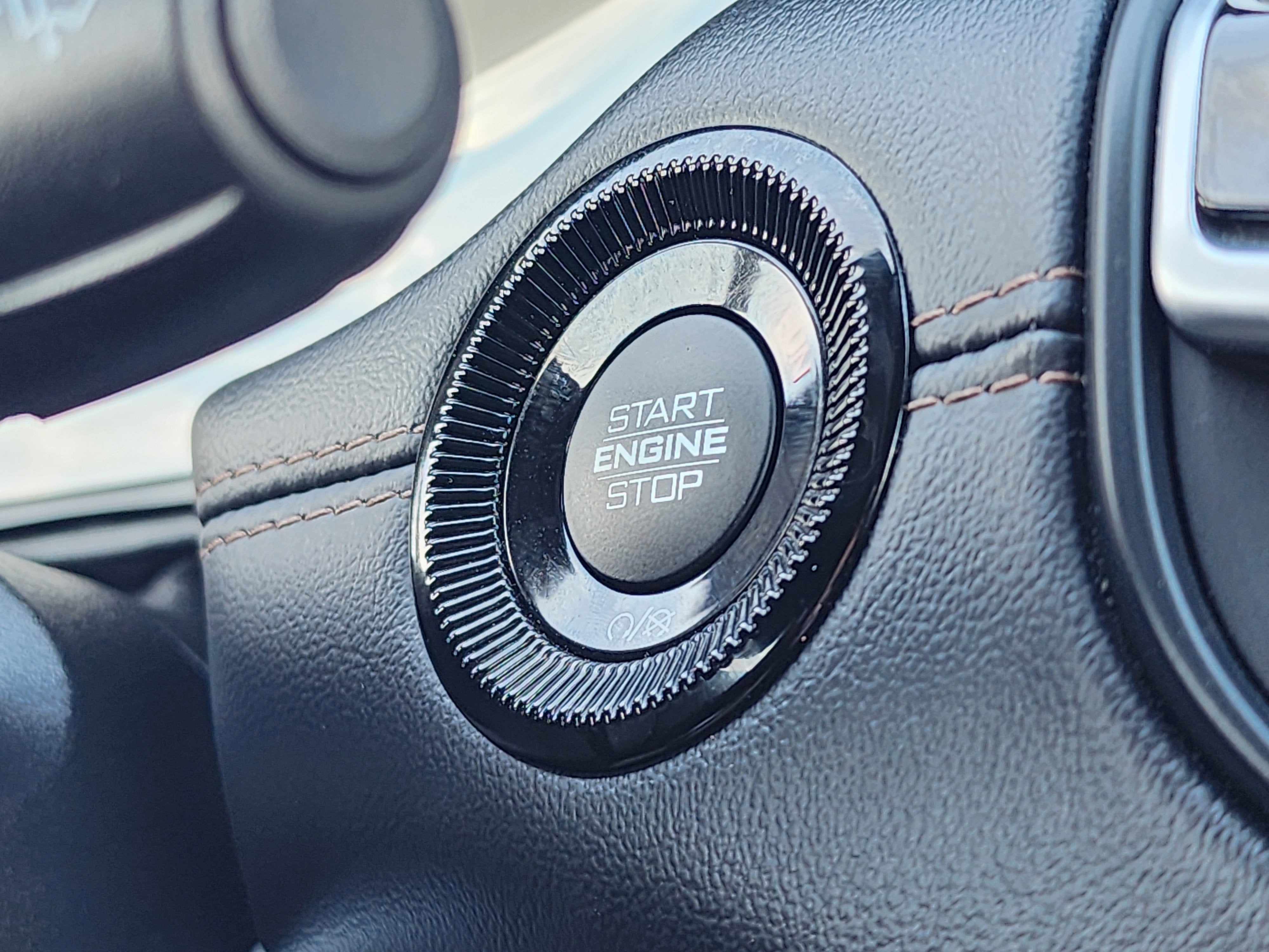 2023 Jeep Compass (RED) Edition