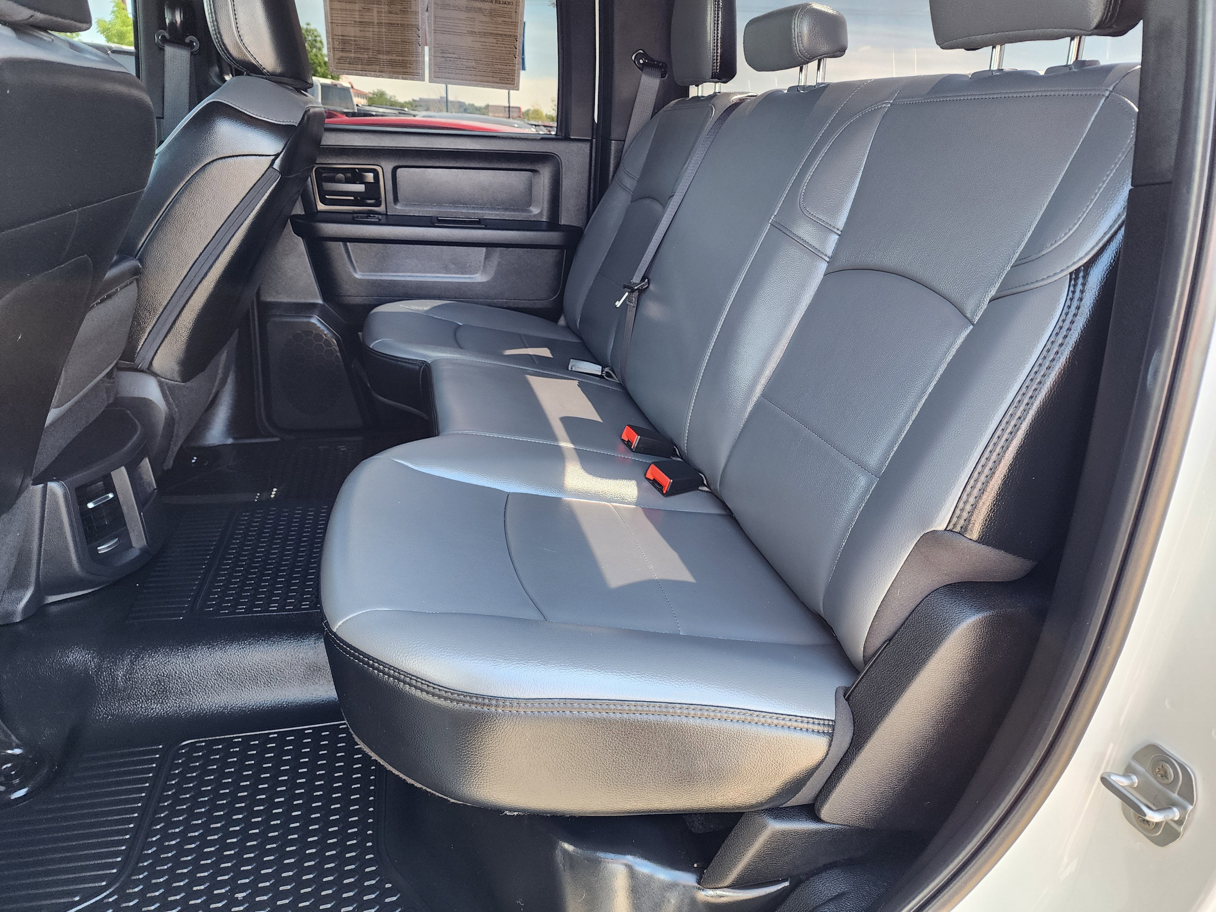 2024 RAM 2500 Tradesman Crew Cab 4x2 8' Box