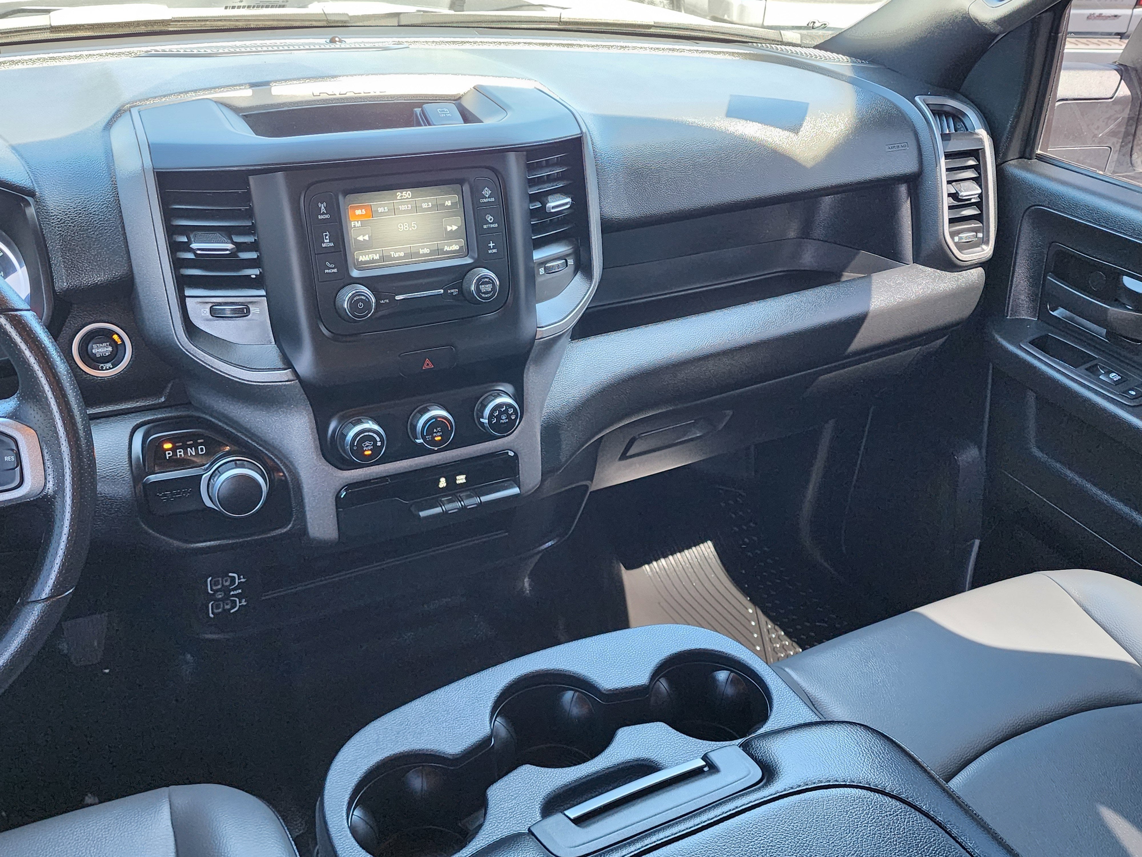 2024 RAM 2500 Tradesman Crew Cab 4x2 8' Box