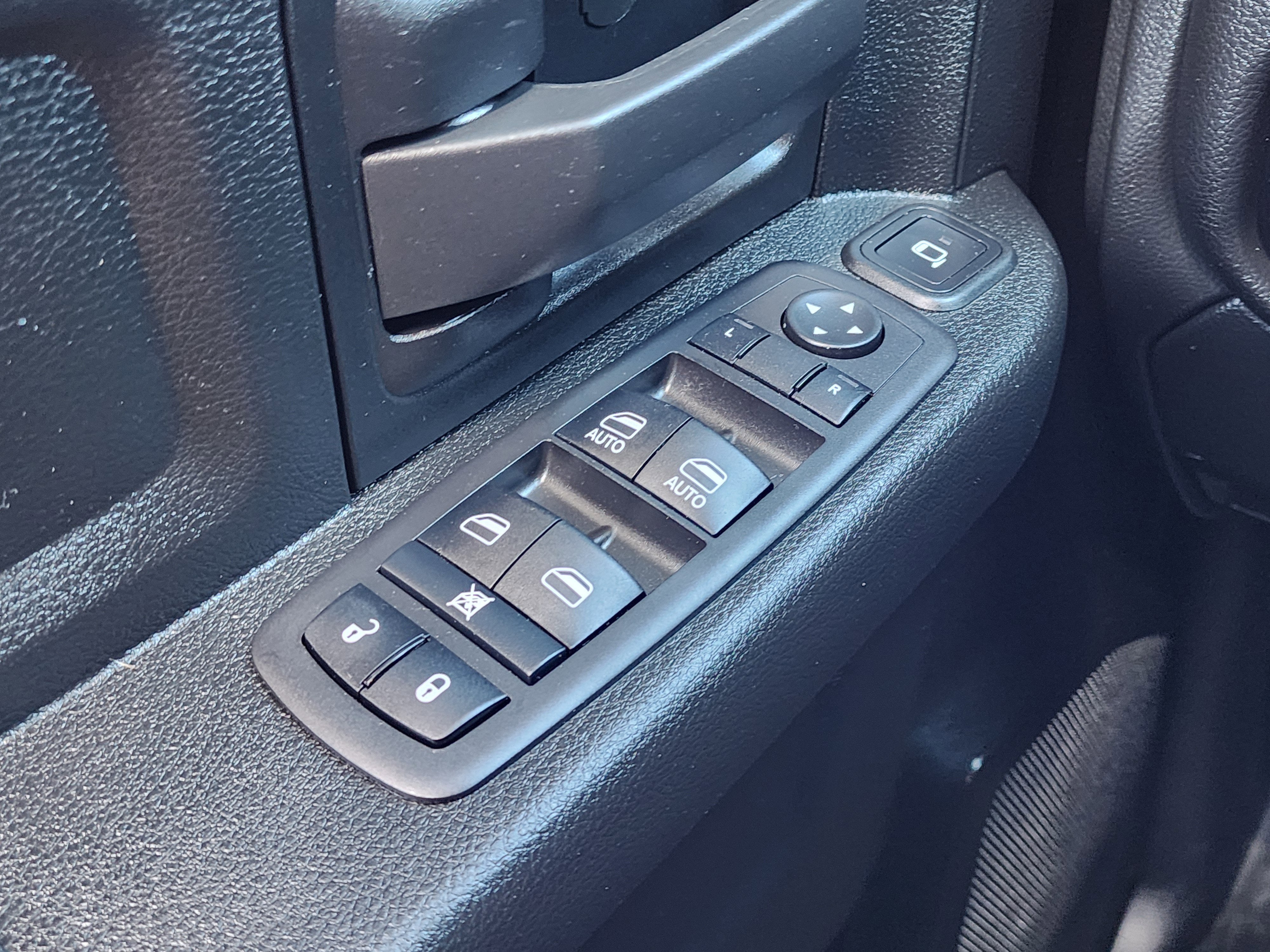 2024 RAM 2500 Tradesman Crew Cab 4x2 8' Box