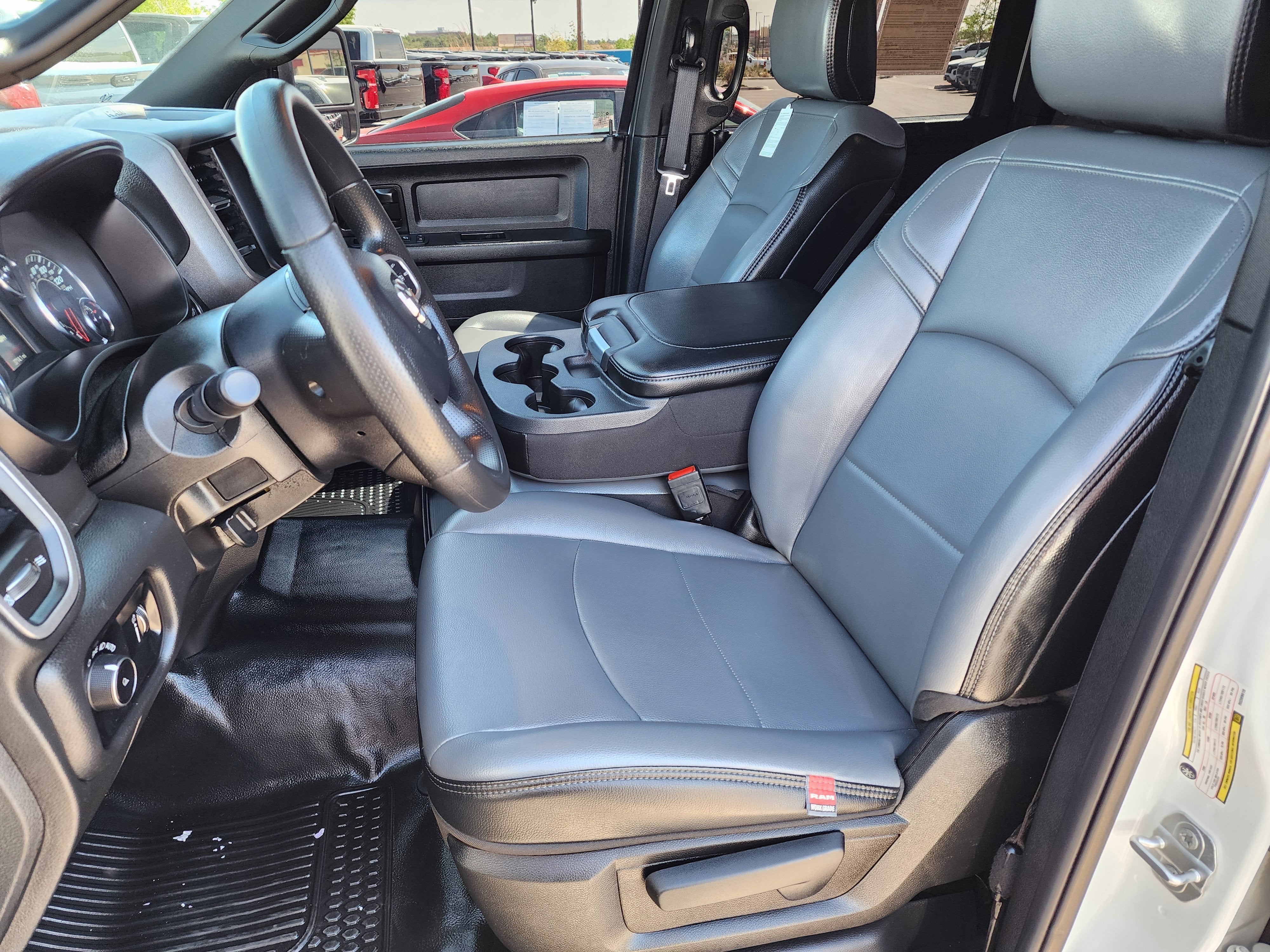 2024 RAM 2500 Tradesman Crew Cab 4x2 8' Box