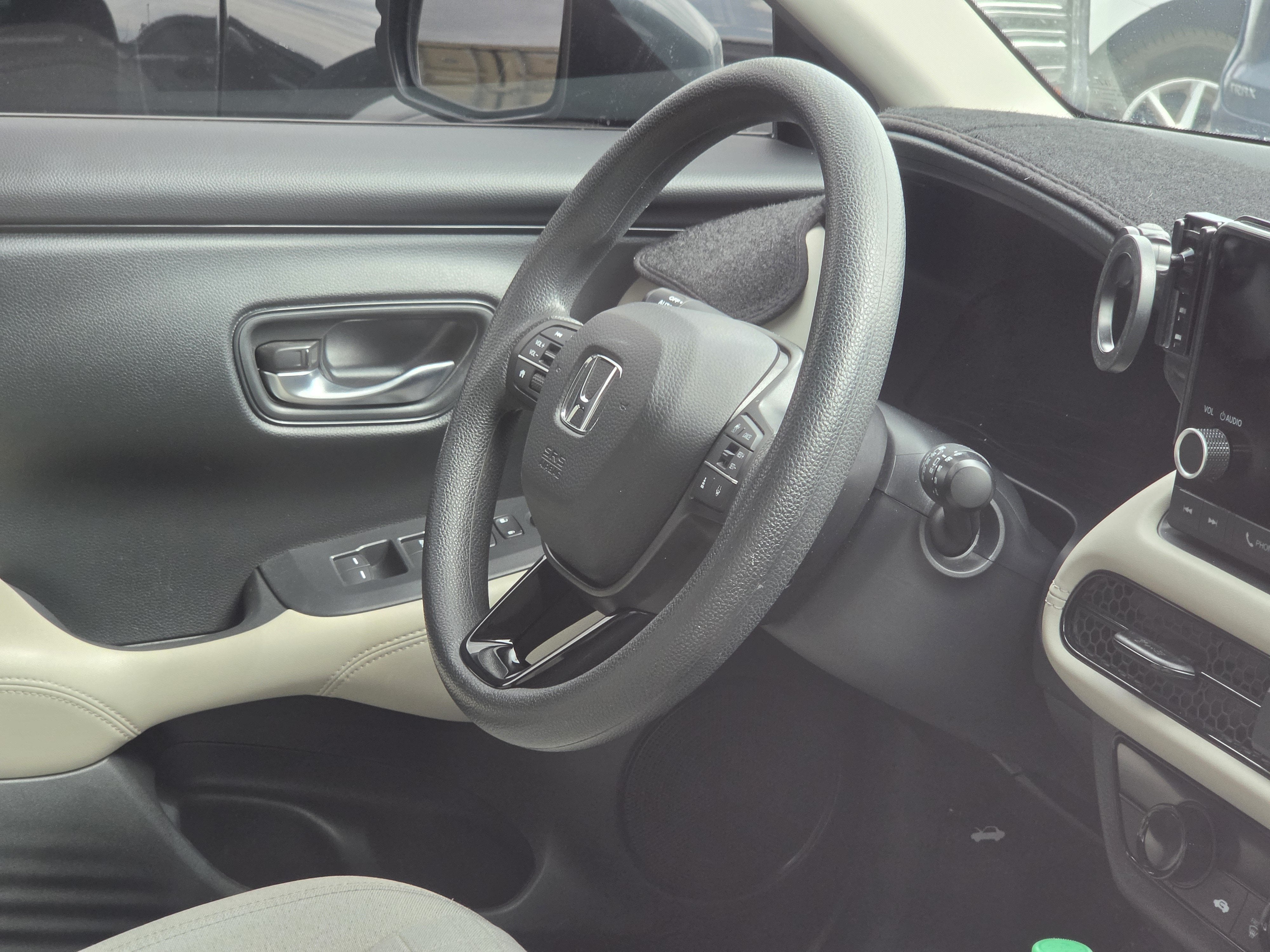 2025 Honda HR-V AWD LX