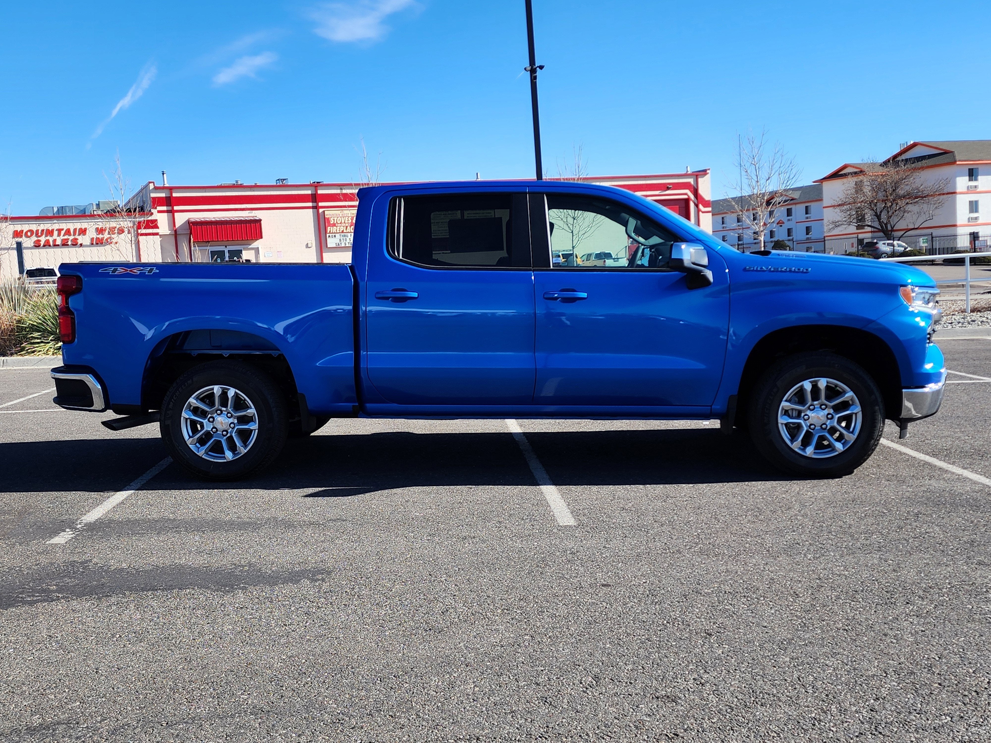 2026 Chevrolet Silverado 1500 LT (2FL)