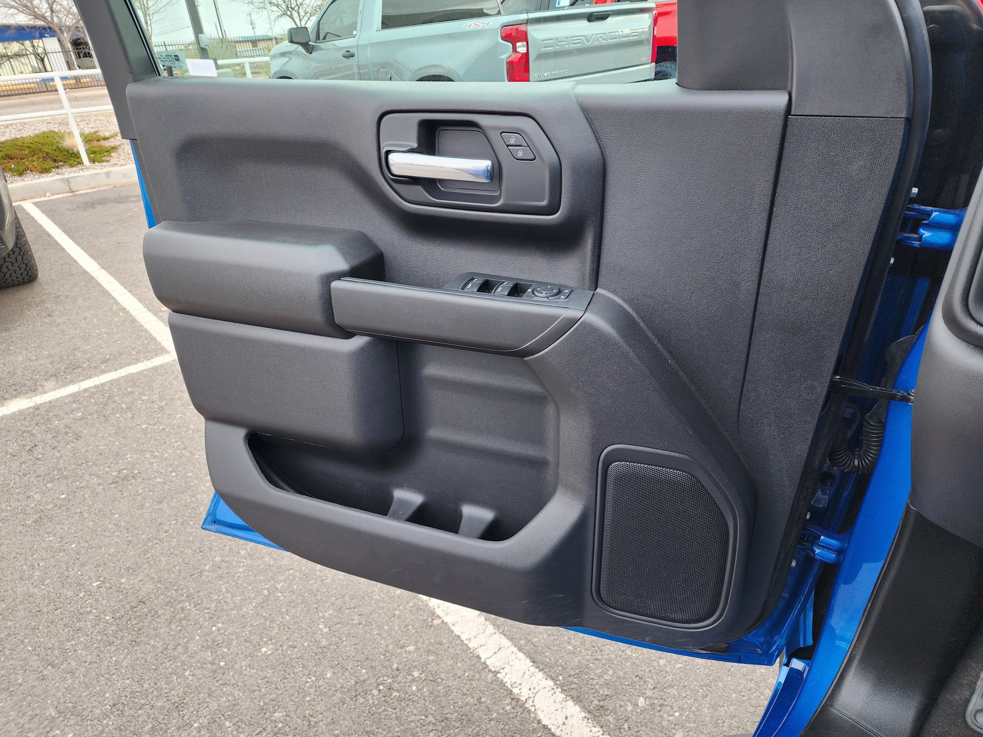 2023 Chevrolet Silverado 1500 Custom Trail Boss