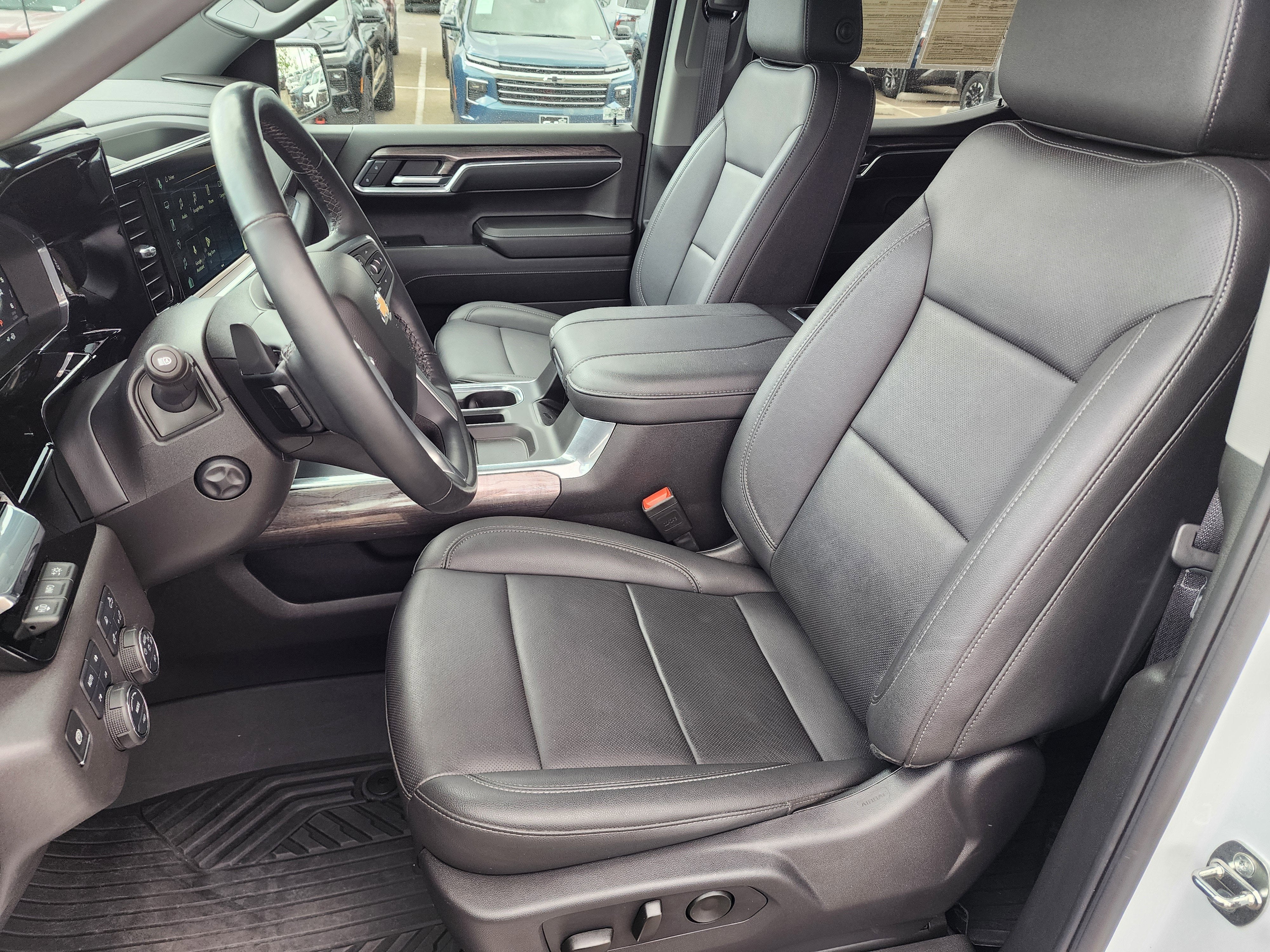 2024 Chevrolet Silverado 1500 LTZ