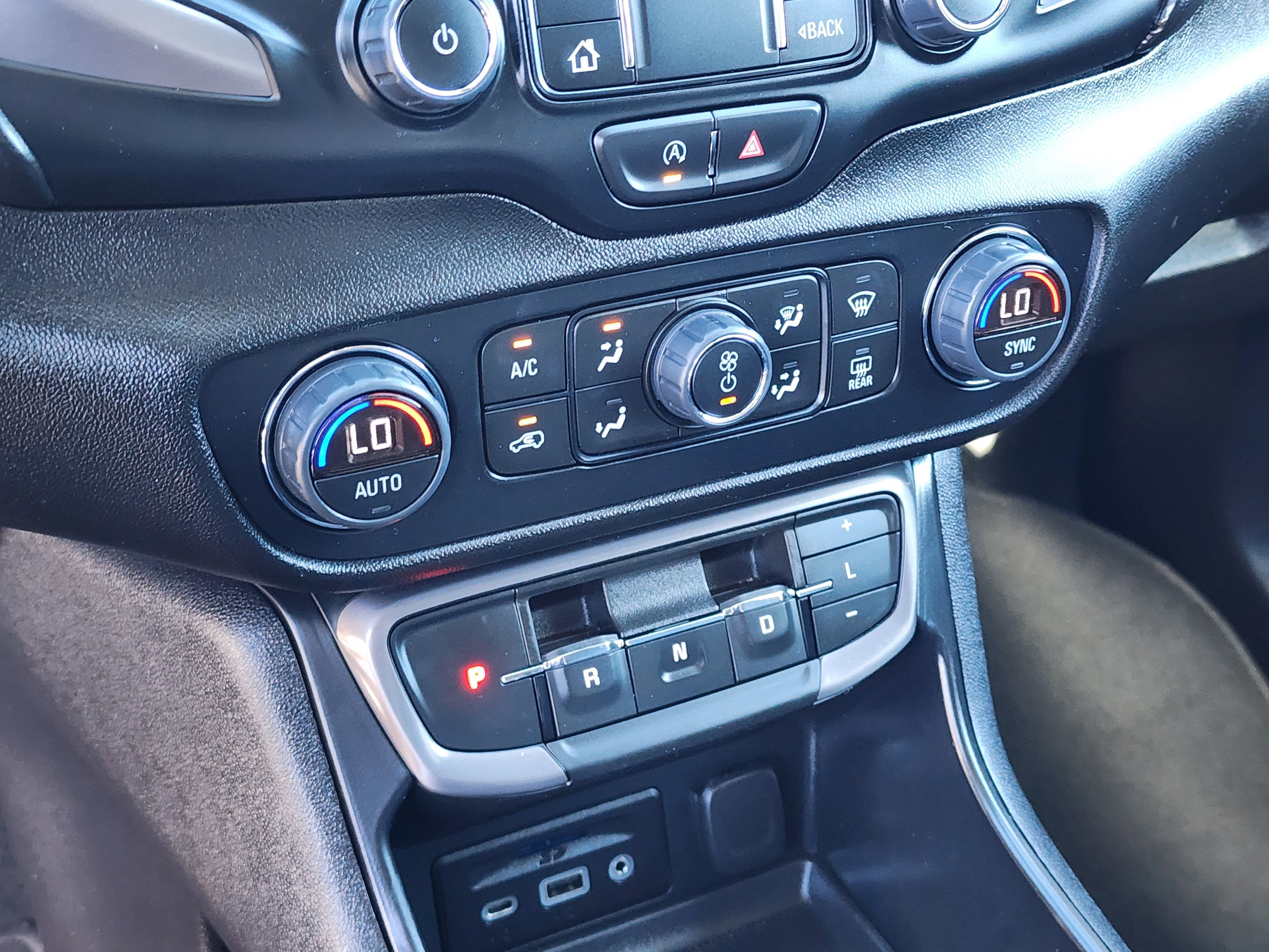 2024 GMC Terrain AT4