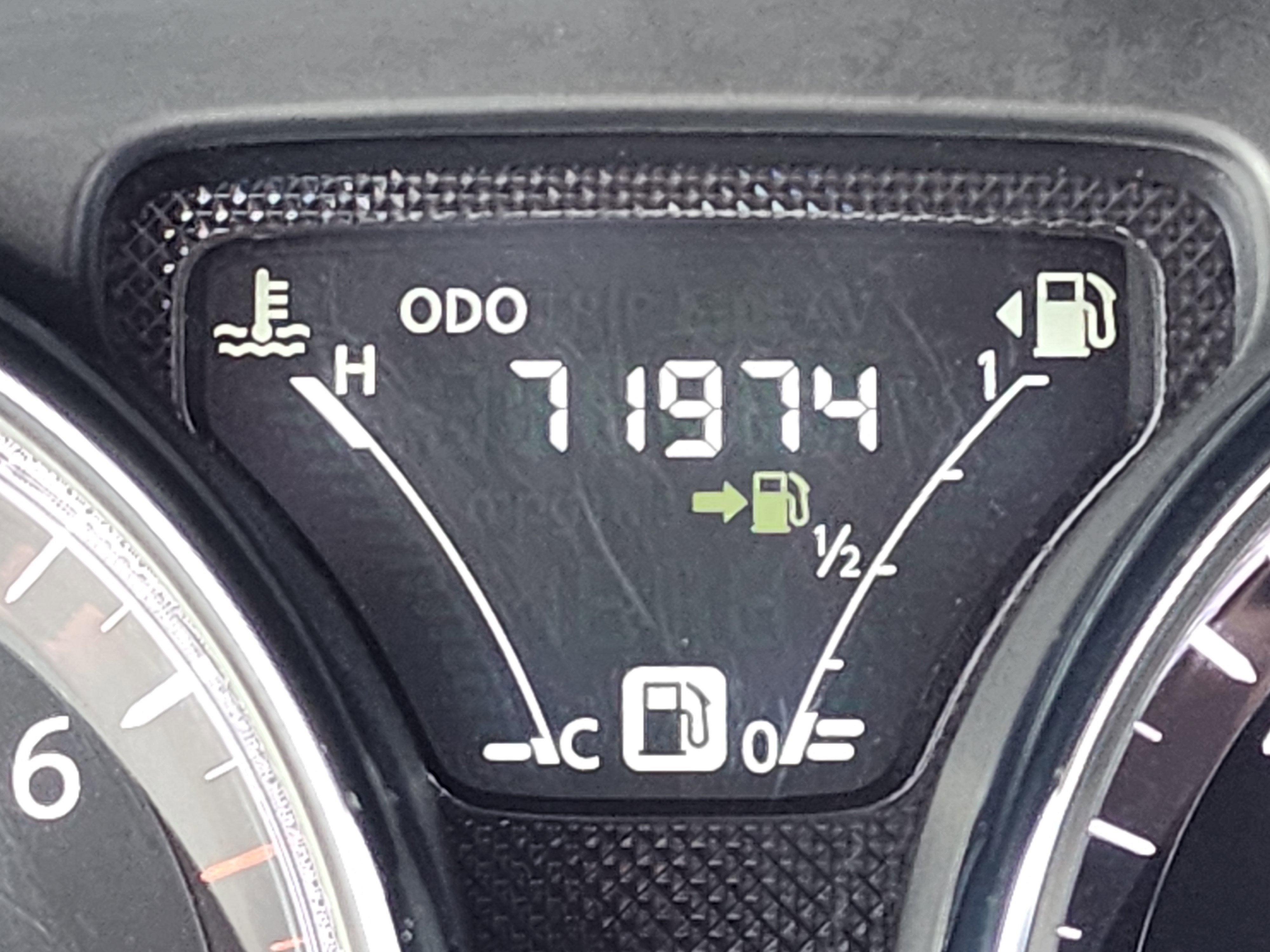 2018 Nissan Versa Sedan SV