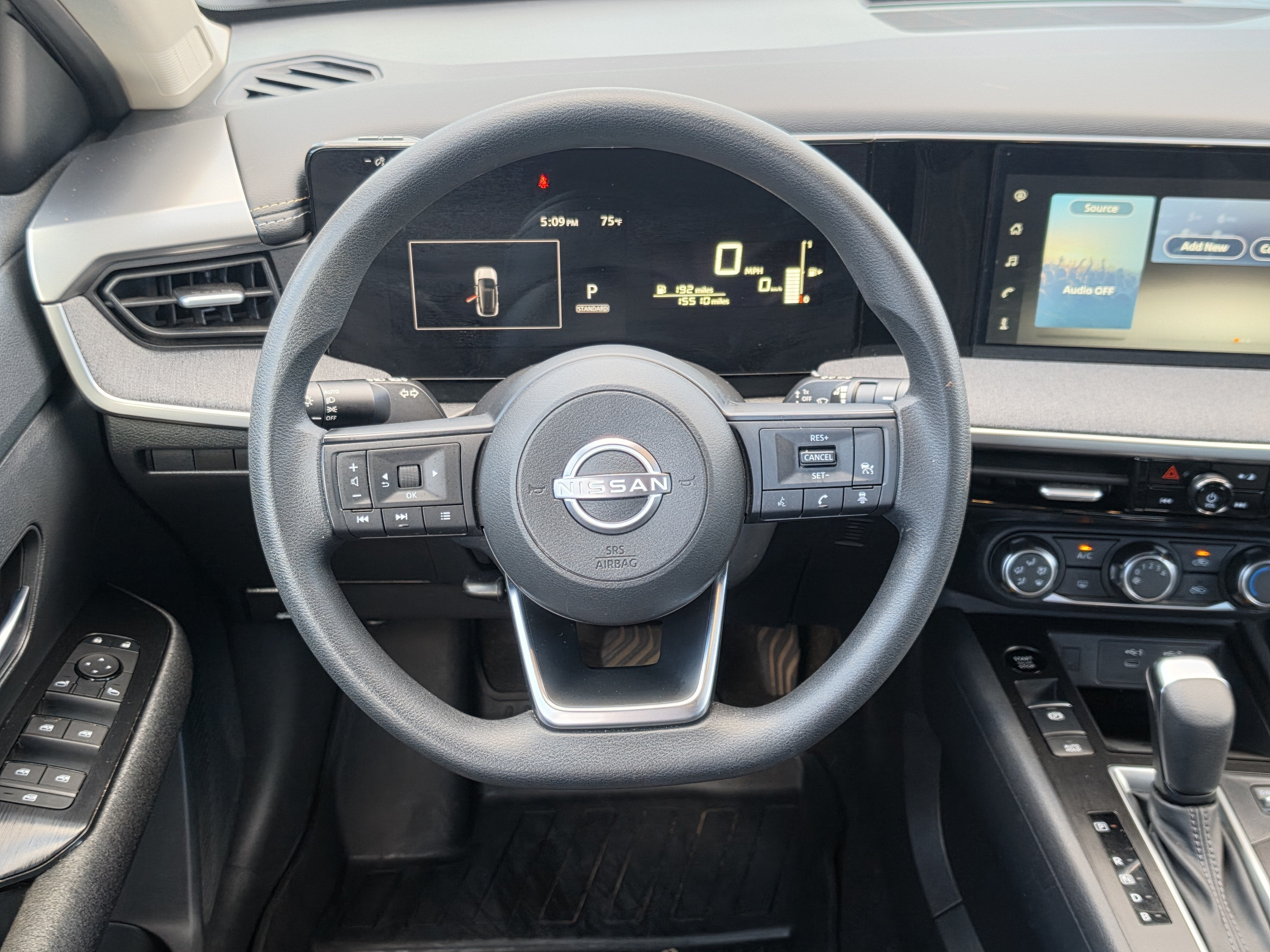 2025 Nissan Kicks SV FWD