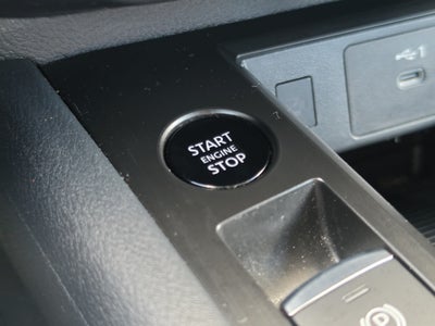 2025 Nissan Kicks SV FWD