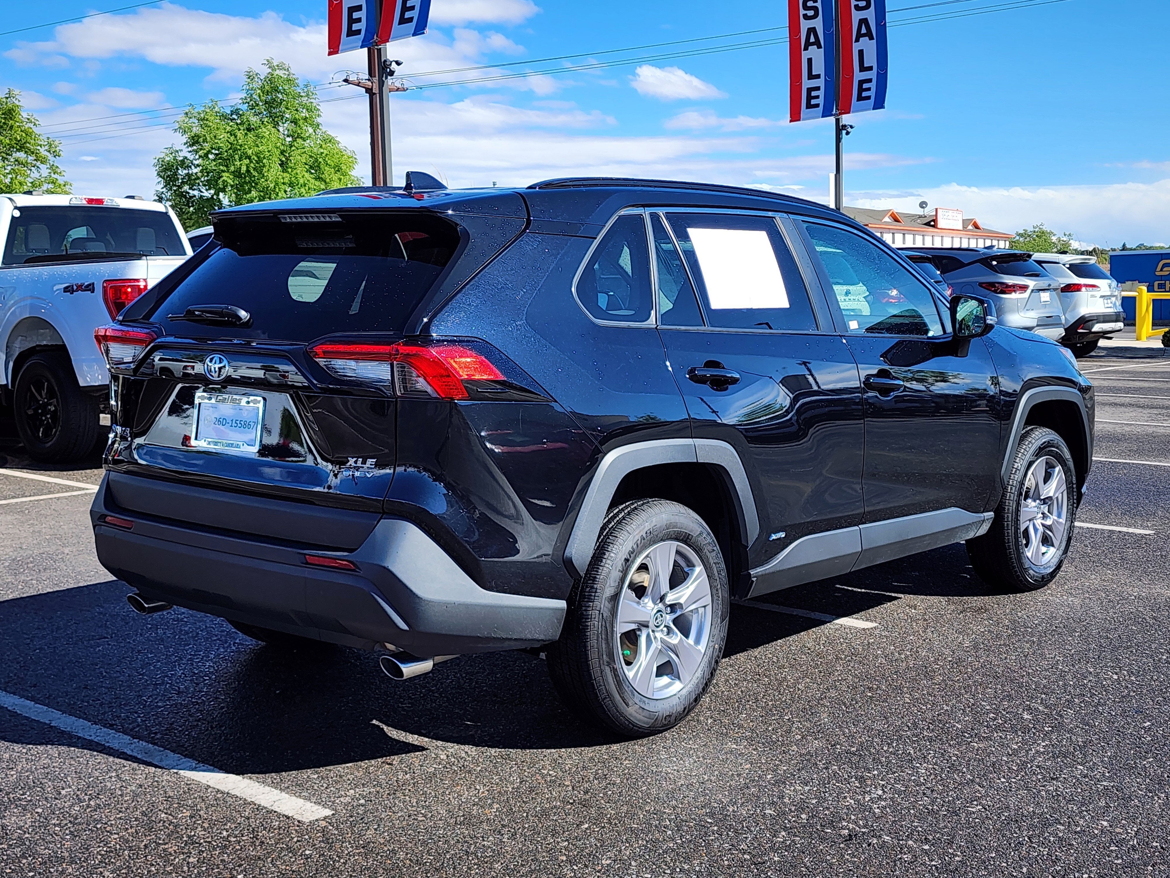 2025 Toyota RAV4 Hybrid XLE
