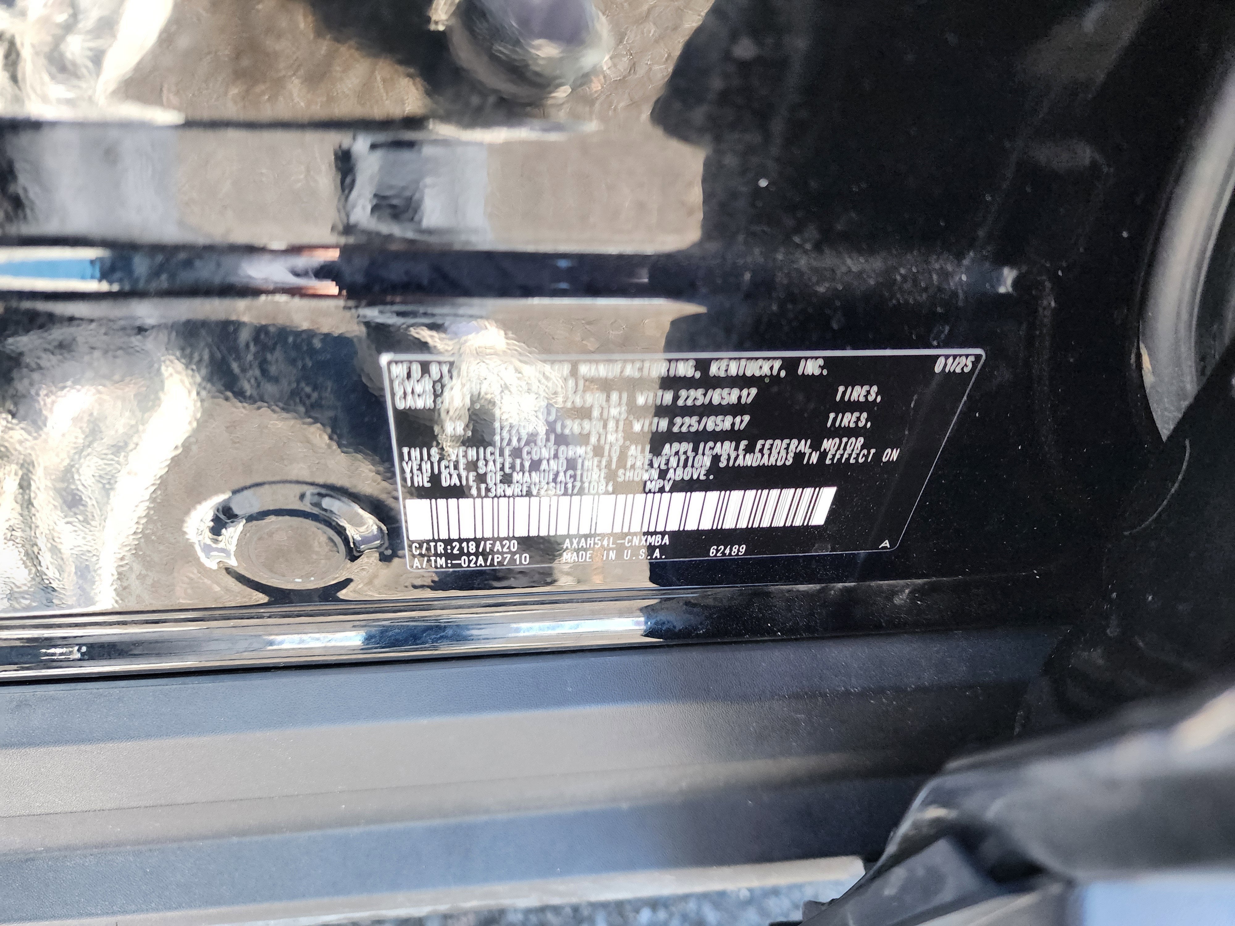 2025 Toyota RAV4 Hybrid XLE