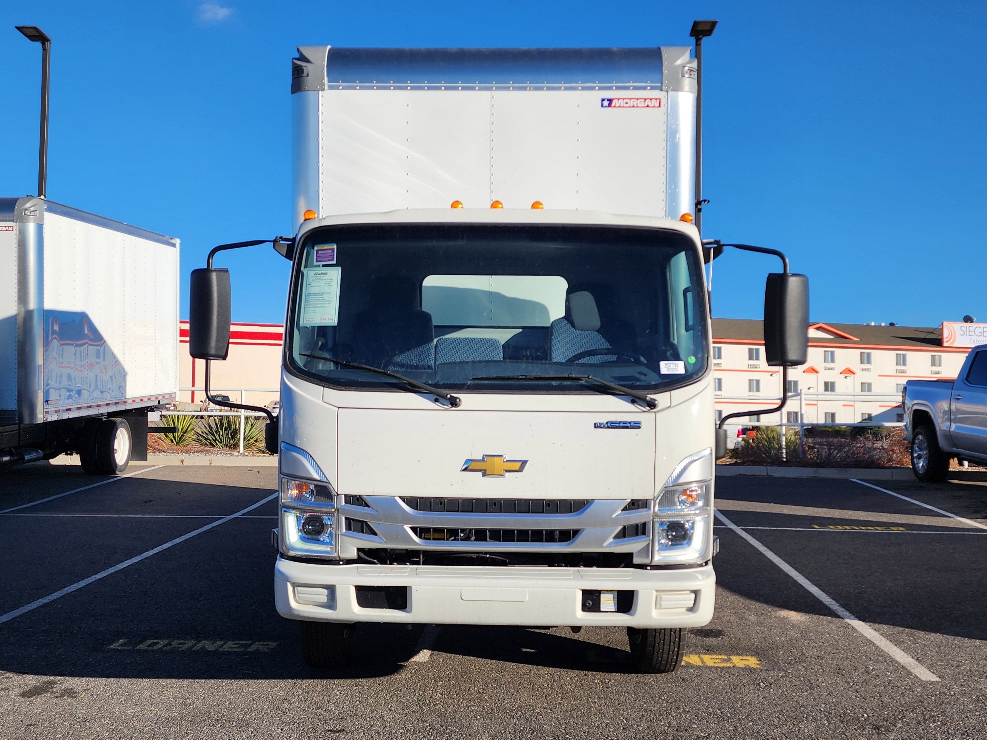 2025 Chevrolet Low Cab Forward 5500 XG 1WT