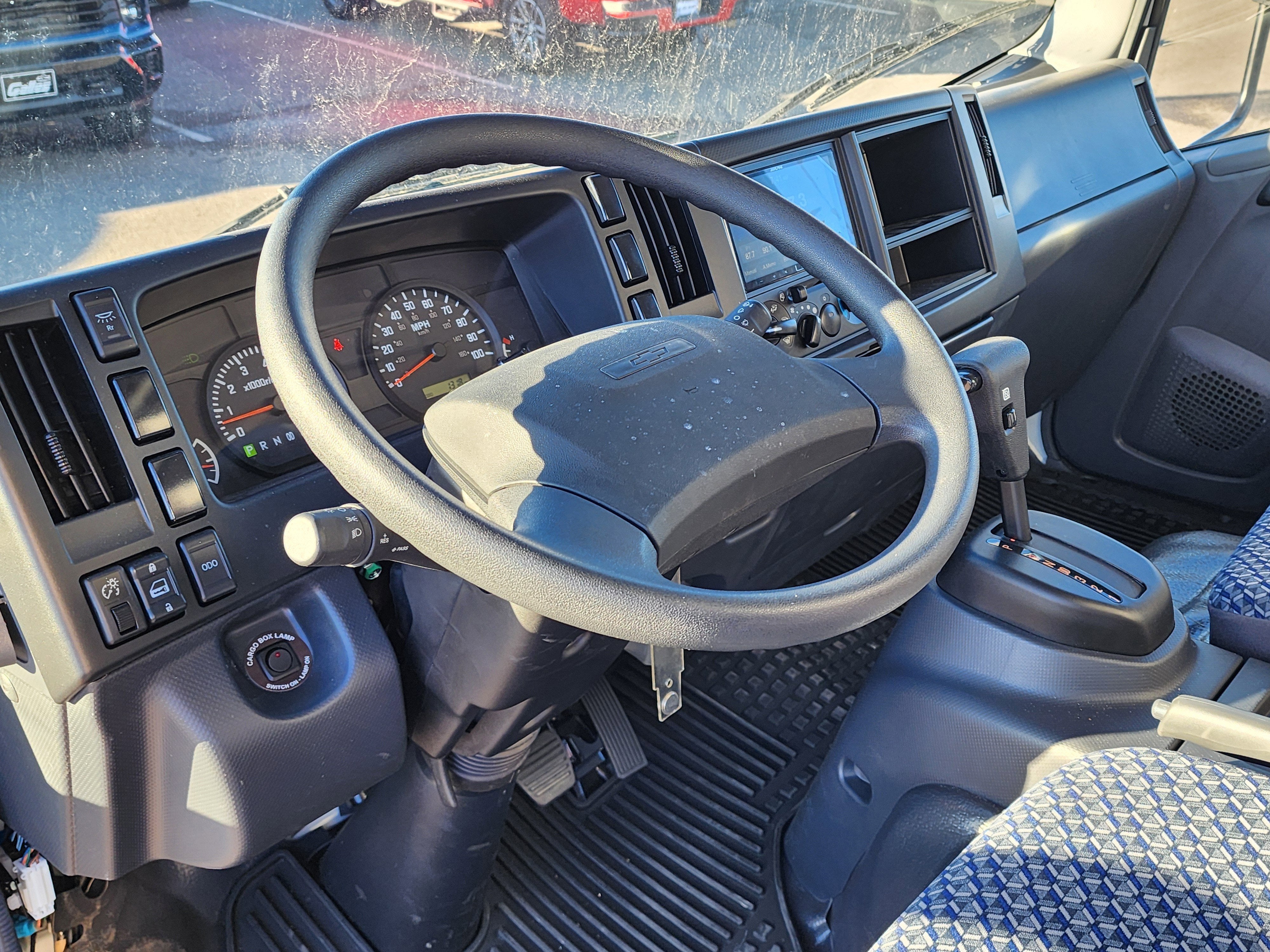 2025 Chevrolet Low Cab Forward 5500 XG 1WT