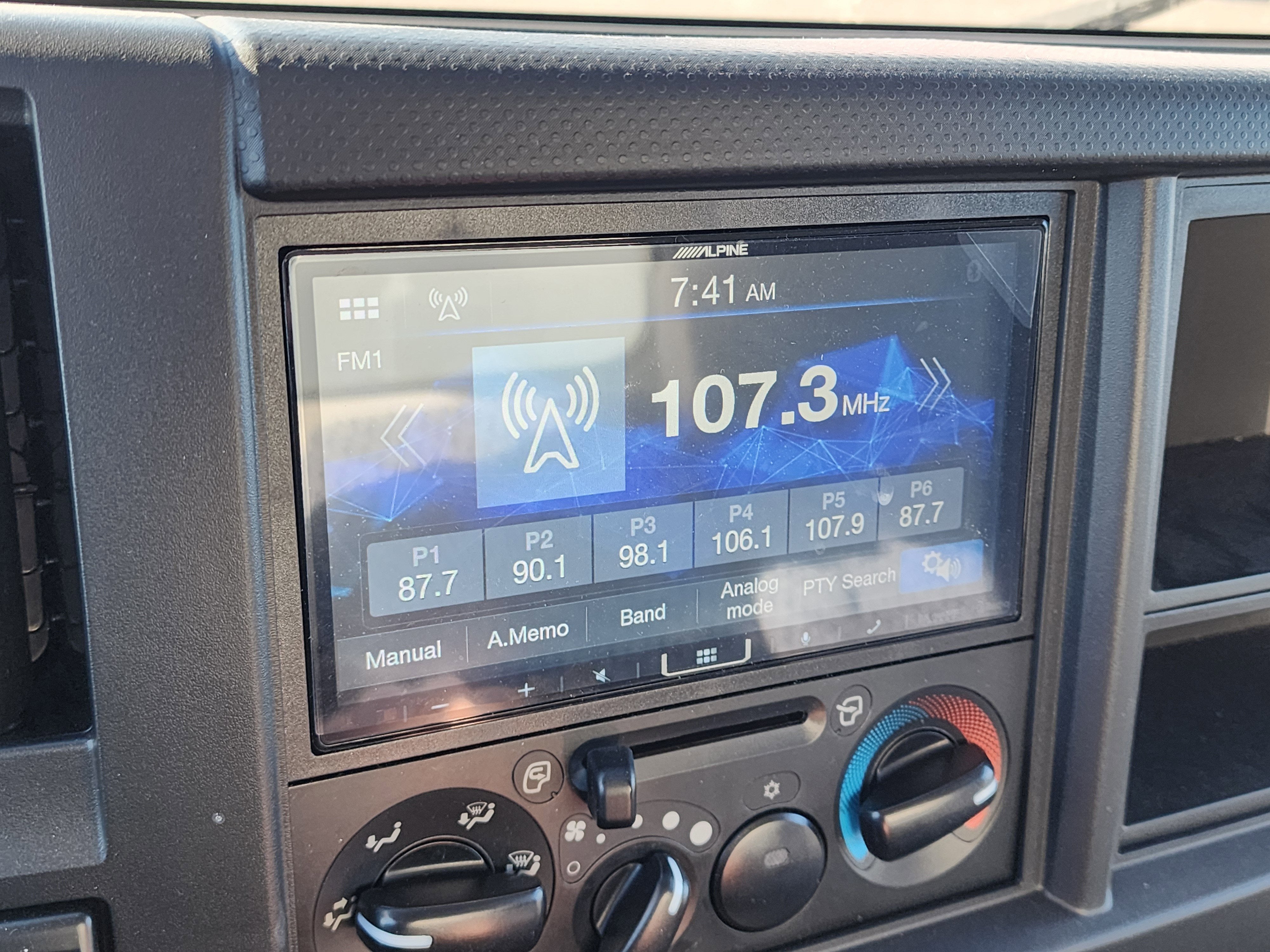 2025 Chevrolet Low Cab Forward 5500 XG 1WT