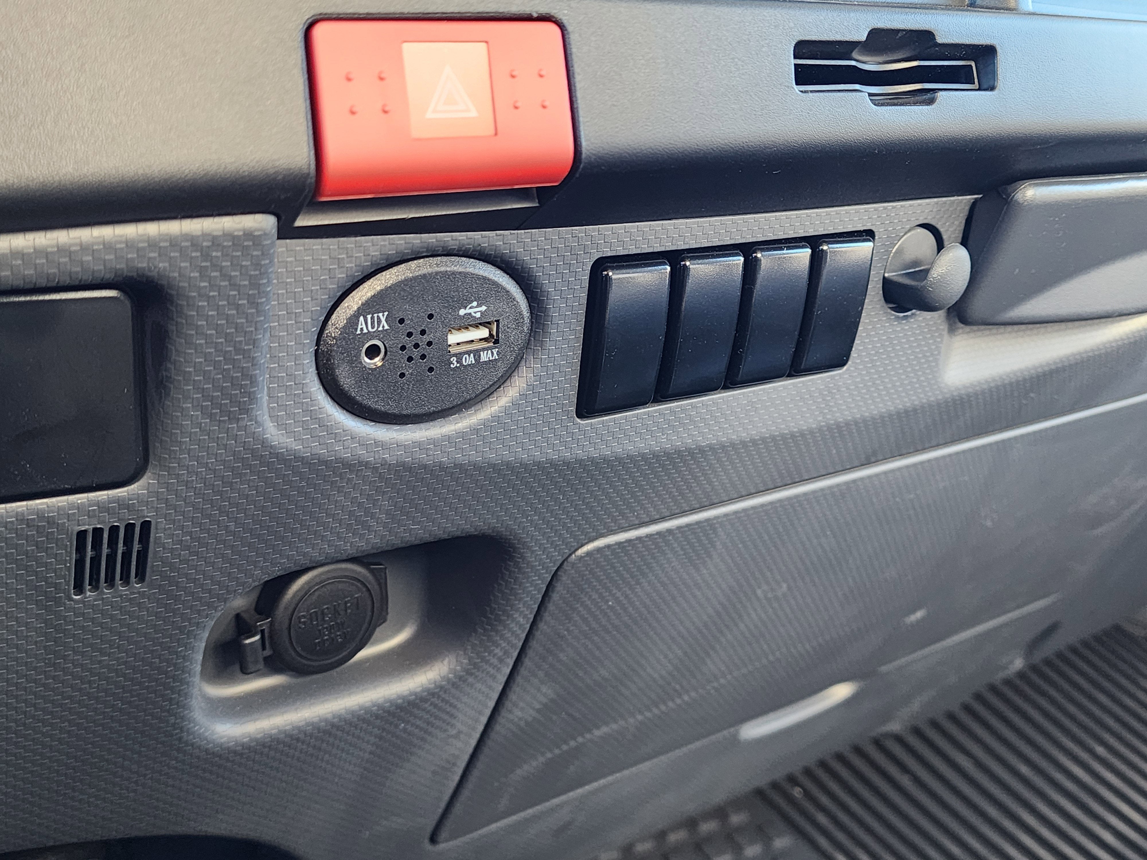 2025 Chevrolet Low Cab Forward 5500 XG 1WT