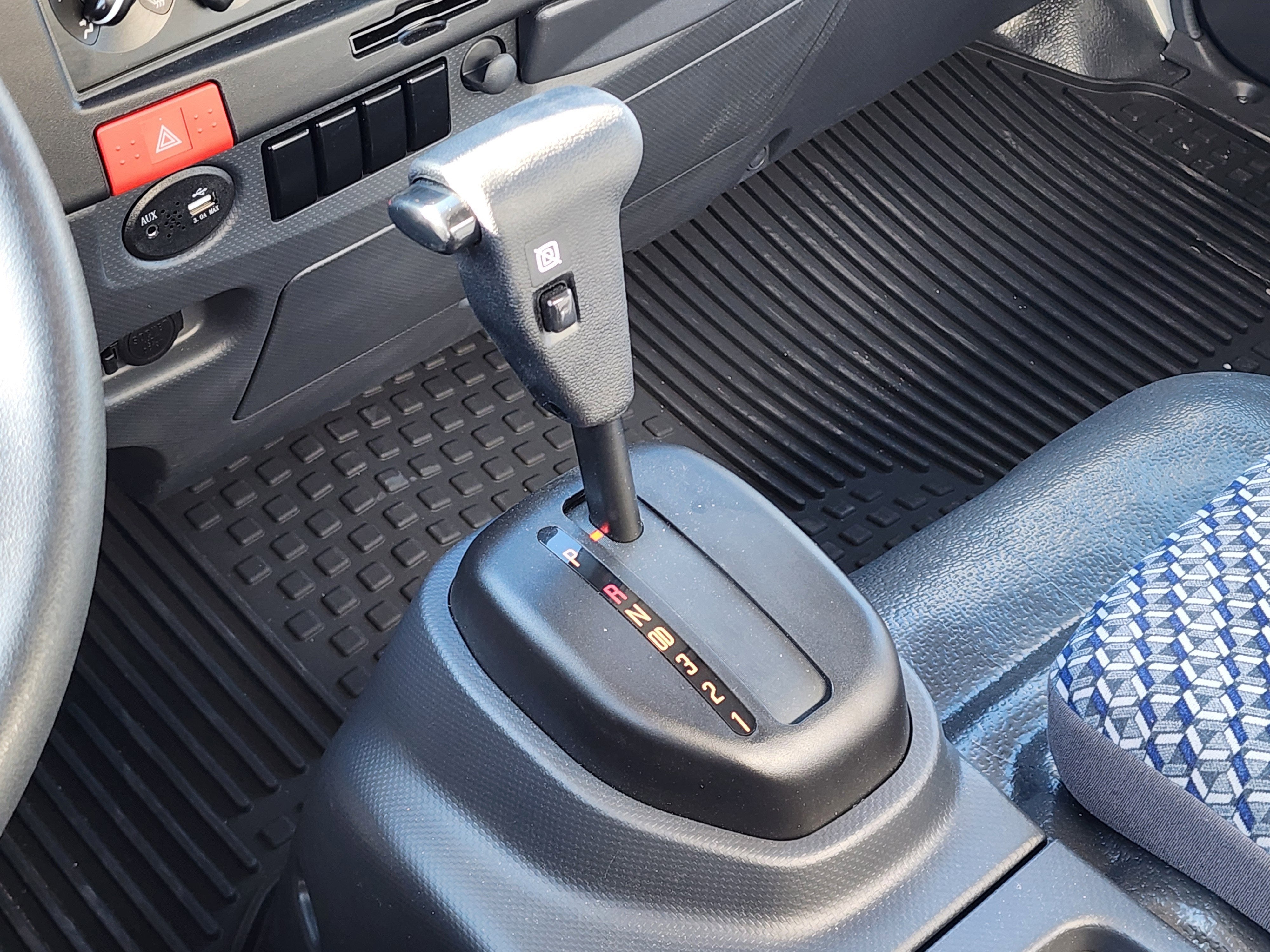 2025 Chevrolet Low Cab Forward 5500 XG 1WT