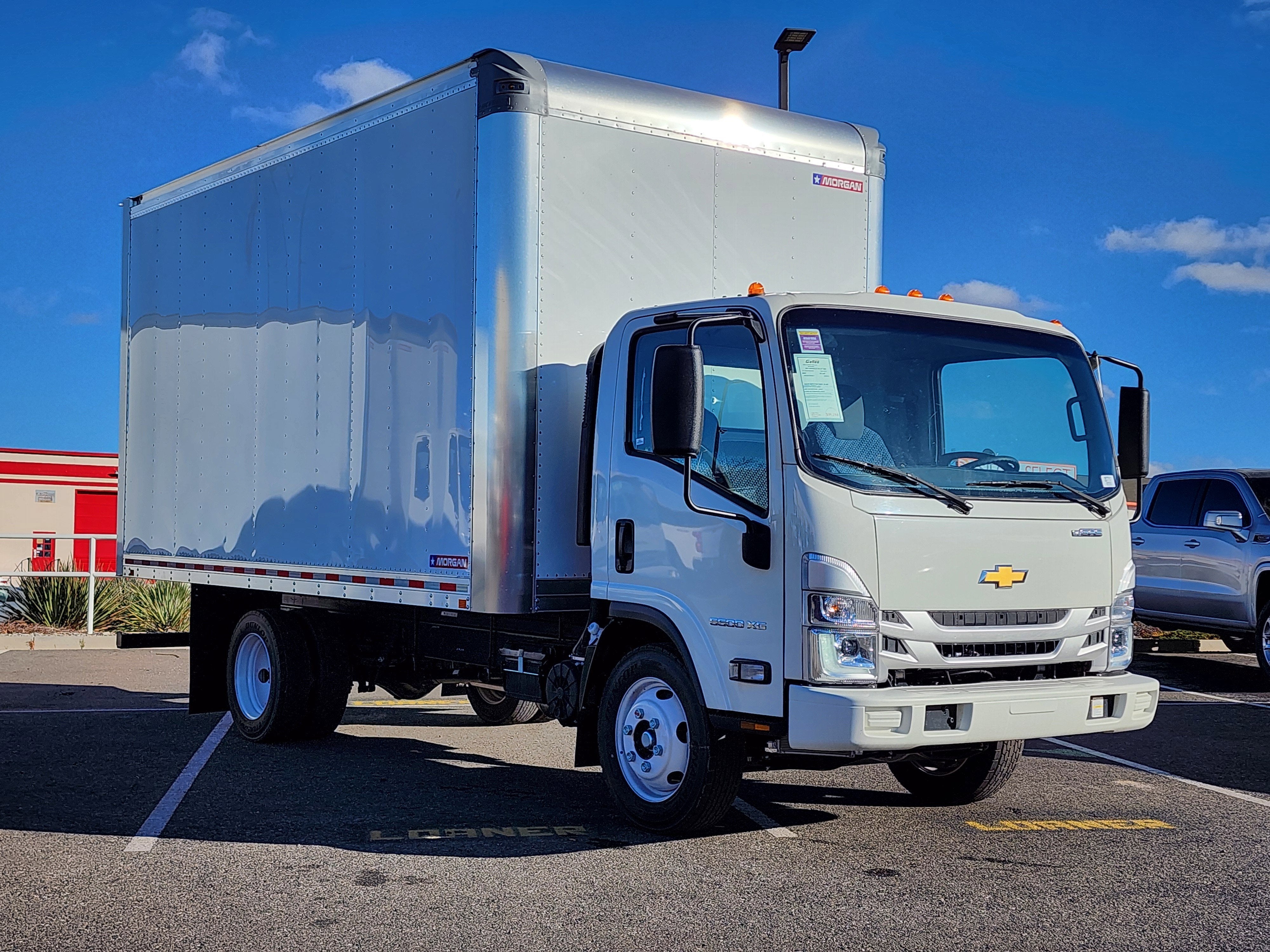 2025 Chevrolet Low Cab Forward 5500 XG 1WT