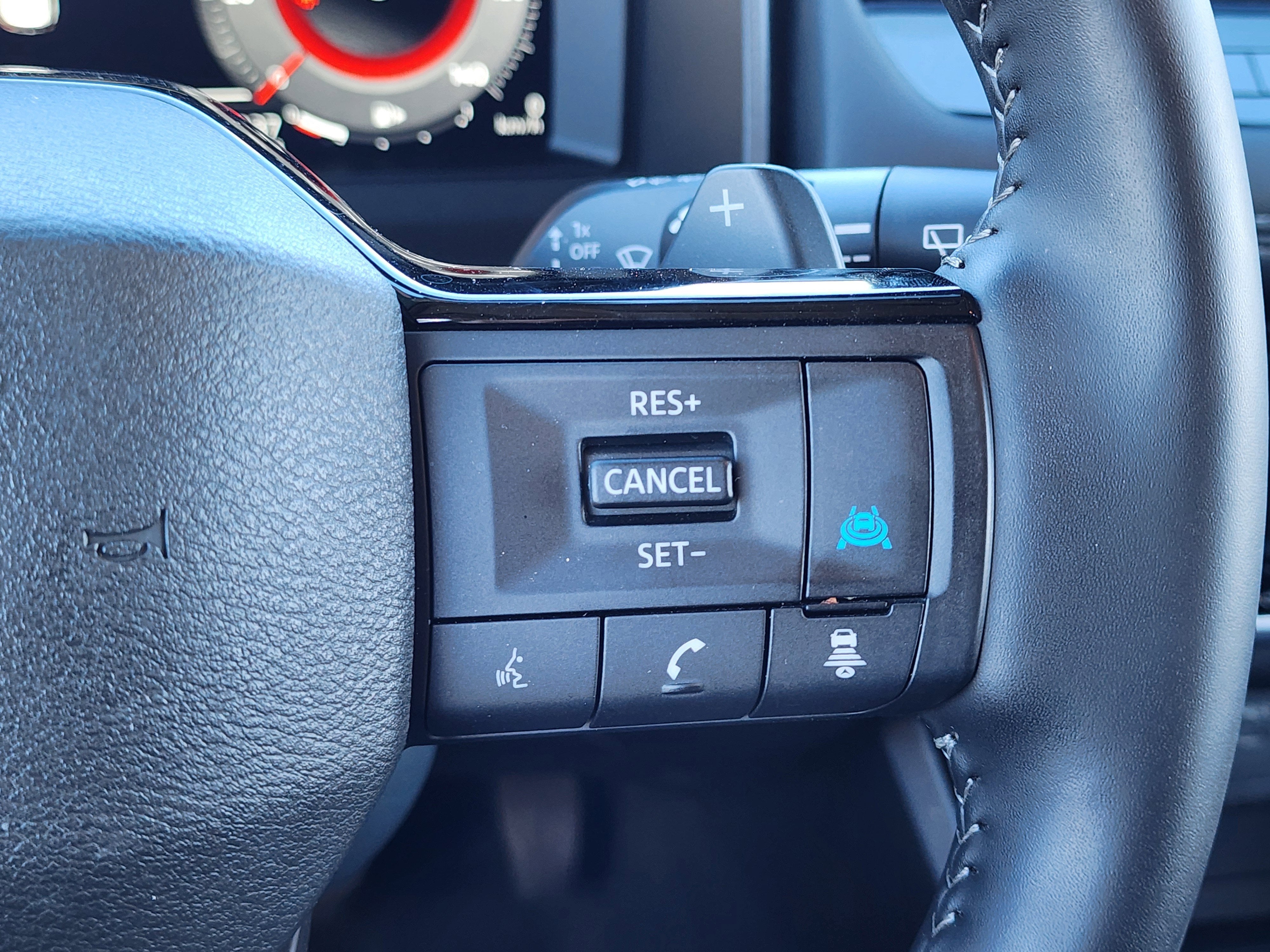 2025 Nissan Rogue SL FWD