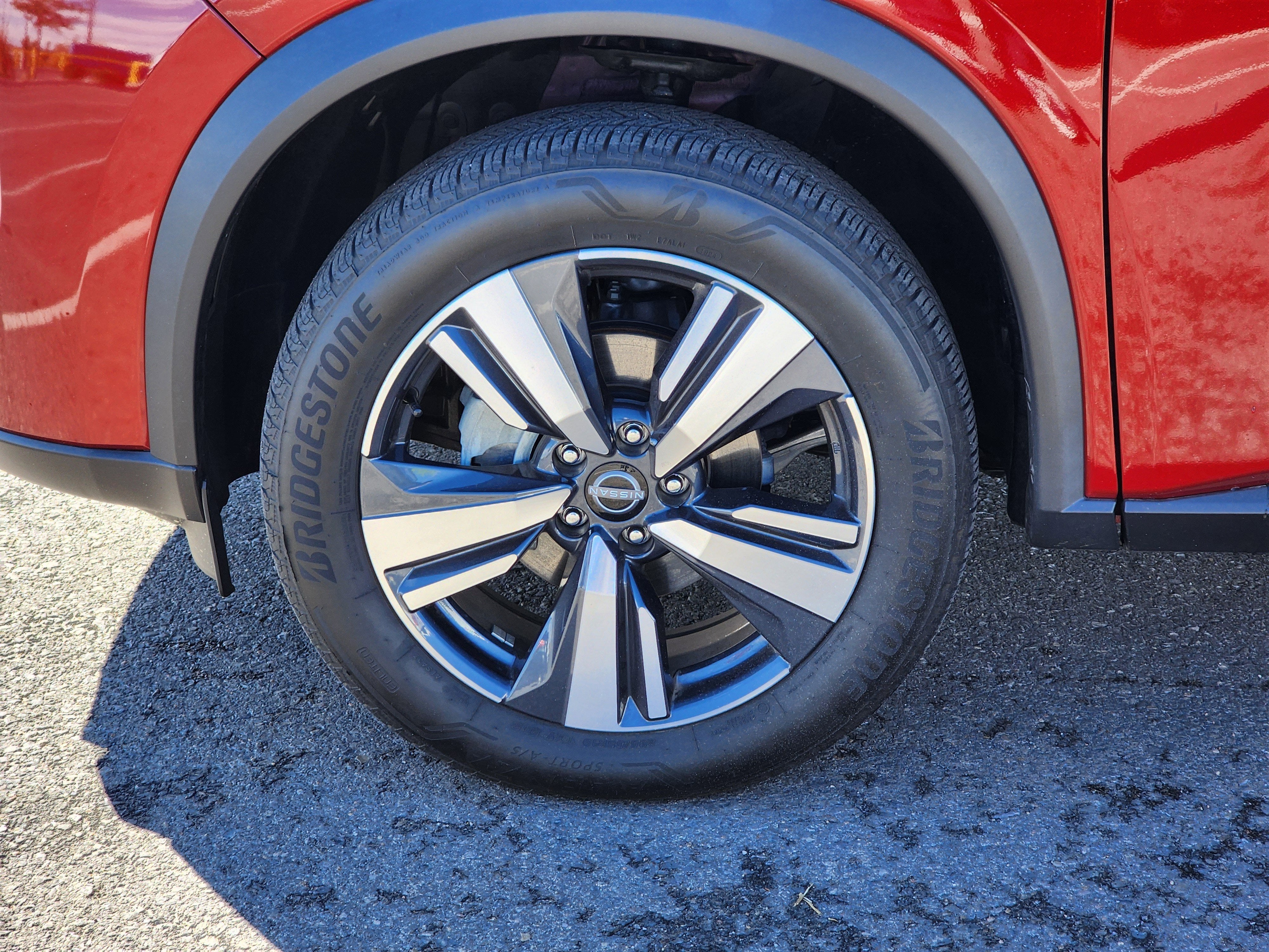 2025 Nissan Rogue SL FWD