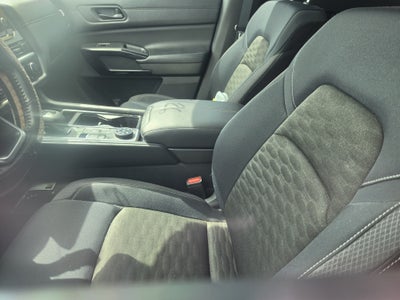 2024 Nissan Pathfinder SV 4WD