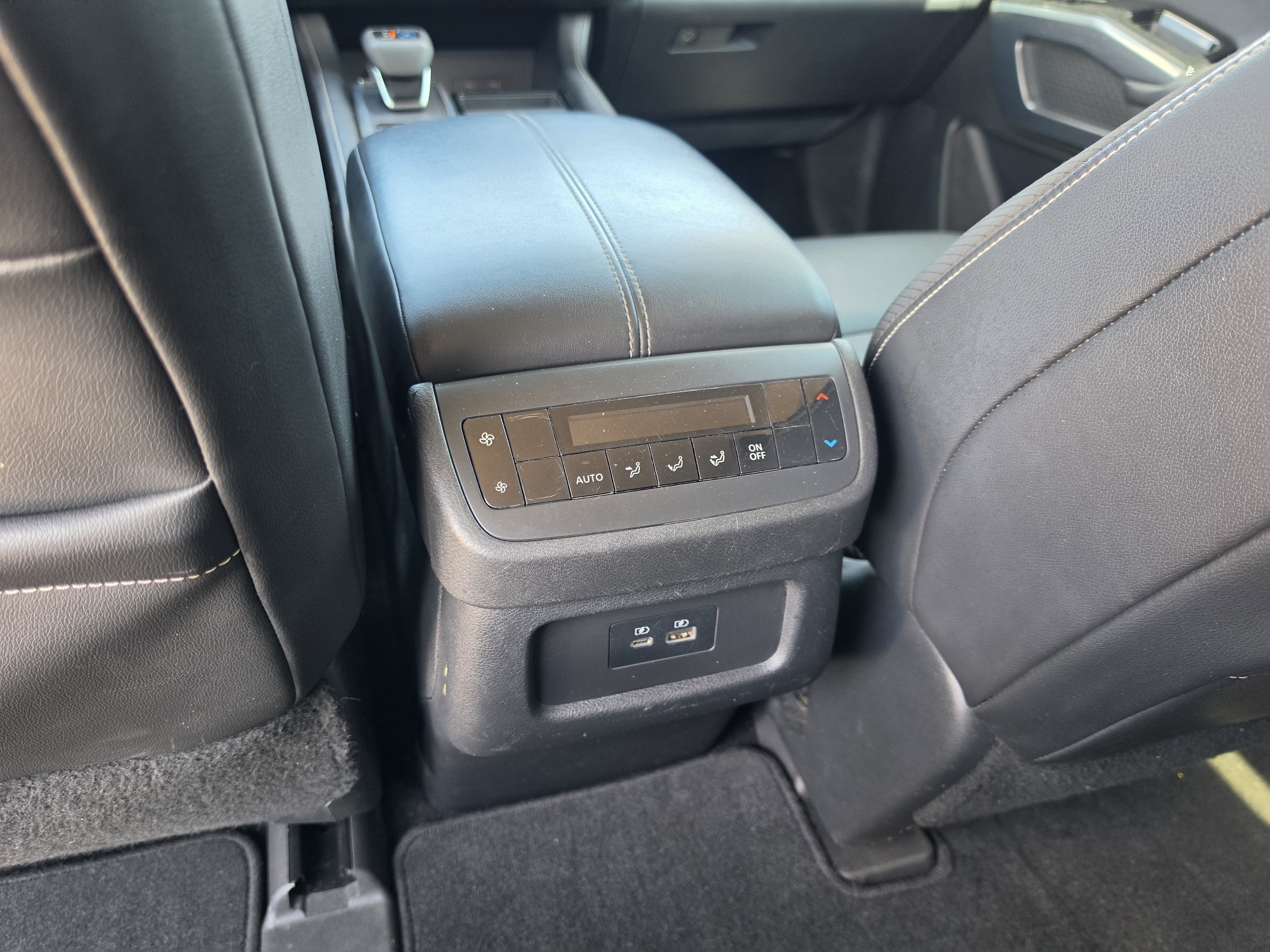 2022 Nissan Pathfinder SL 4WD