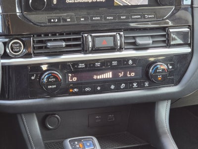 2022 Nissan Pathfinder SL 4WD