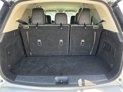 2022 Nissan Pathfinder SL 4WD