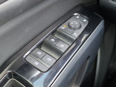 2022 Nissan Pathfinder SL 4WD