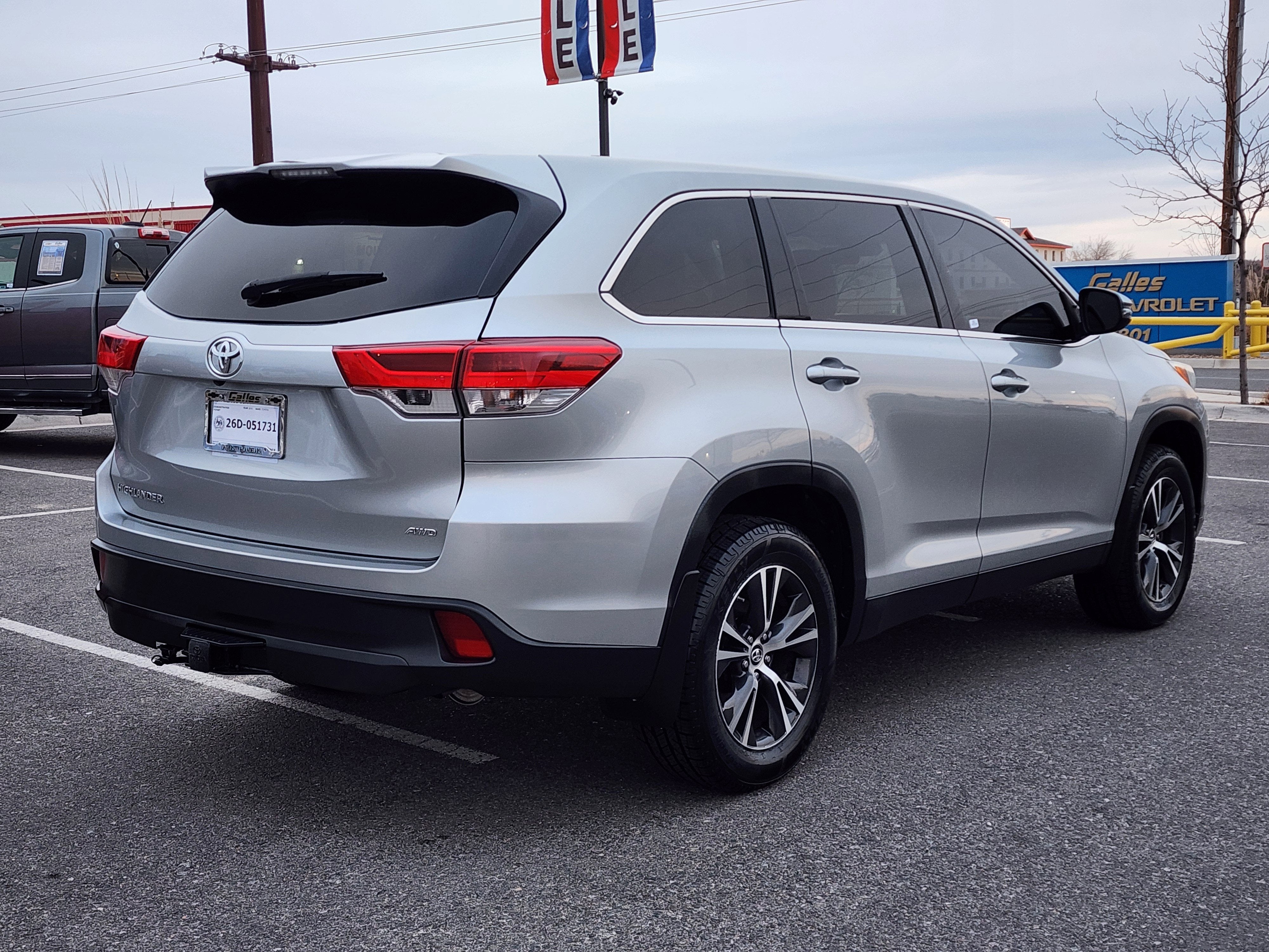 2019 Toyota Highlander LE