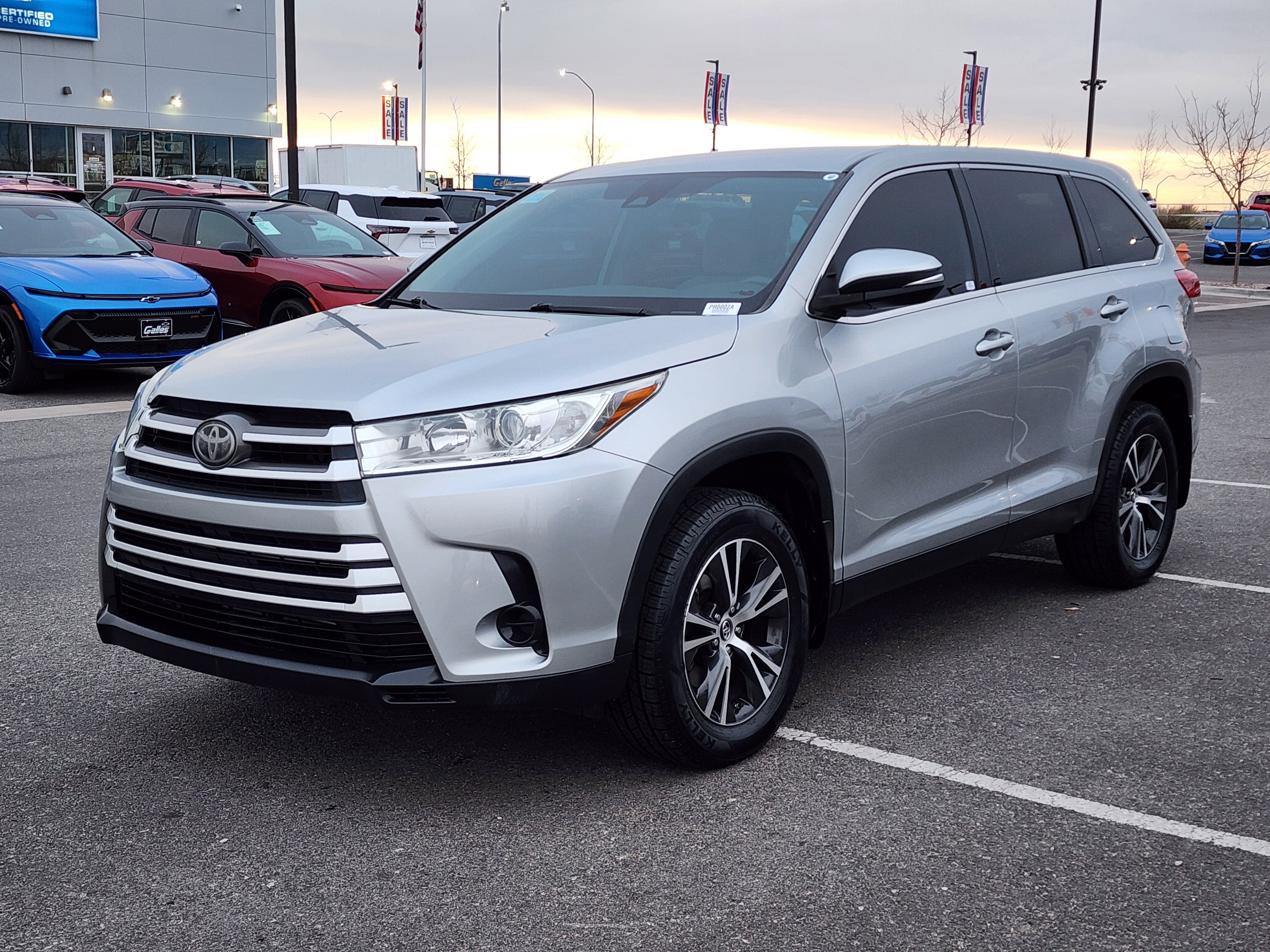2019 Toyota Highlander LE